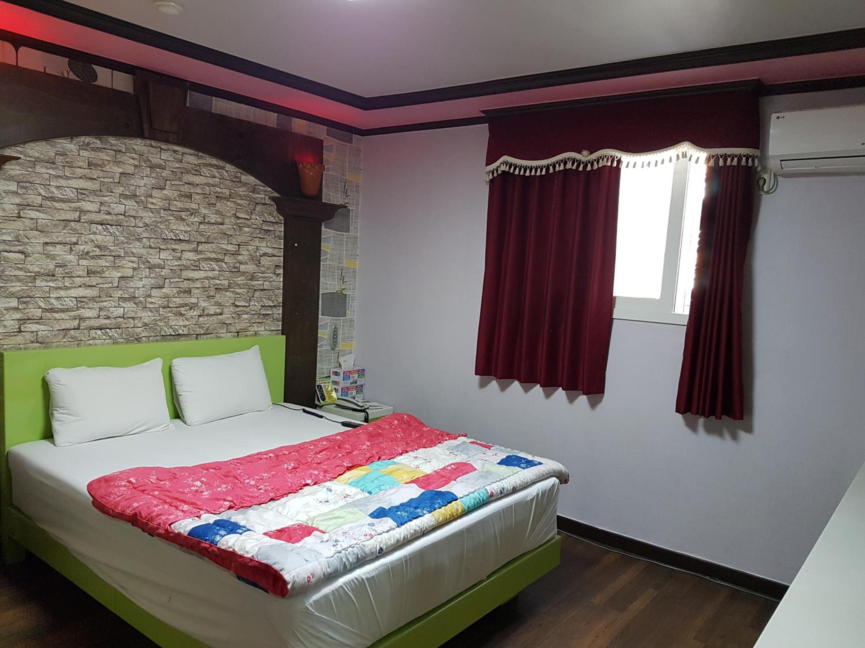 Deluxe Double Room photo 3
