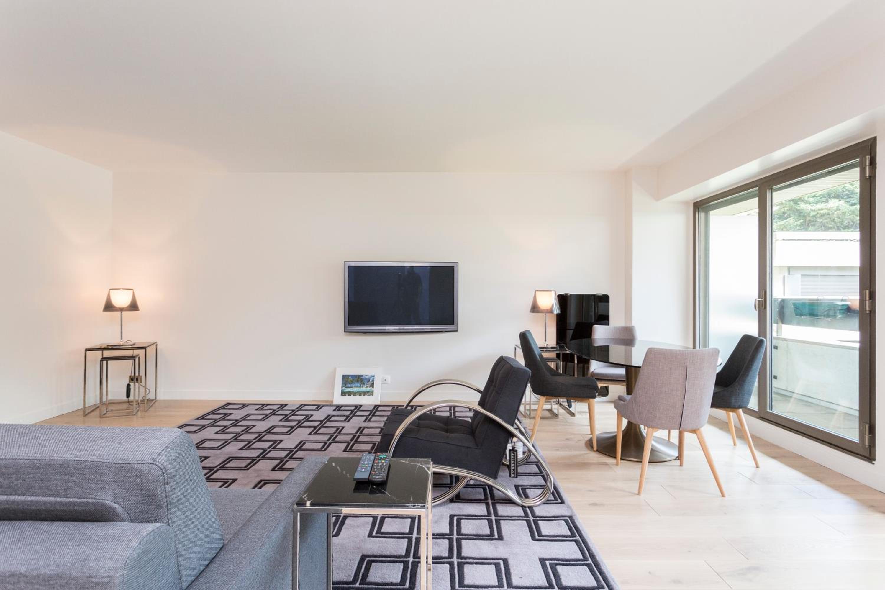 Apartment photo 3