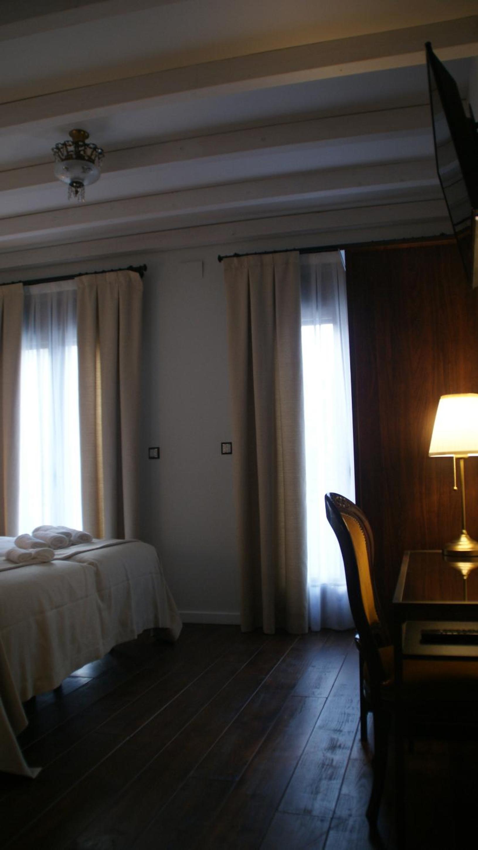 Habitación Doble con Baño Privado