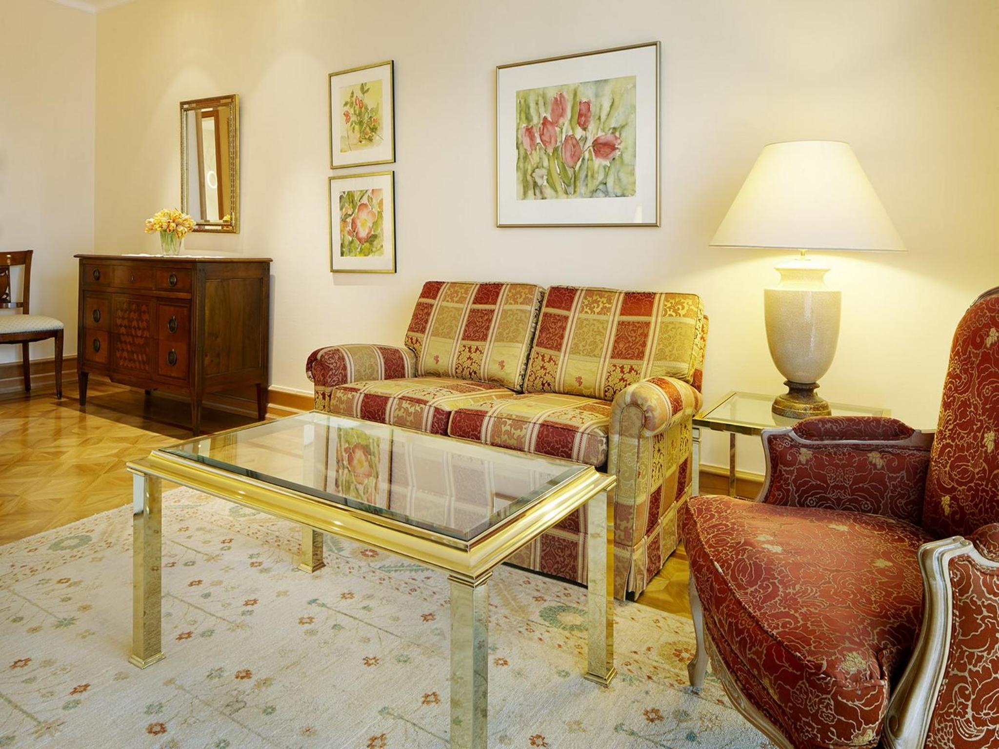 Junior Suite Junior Suite