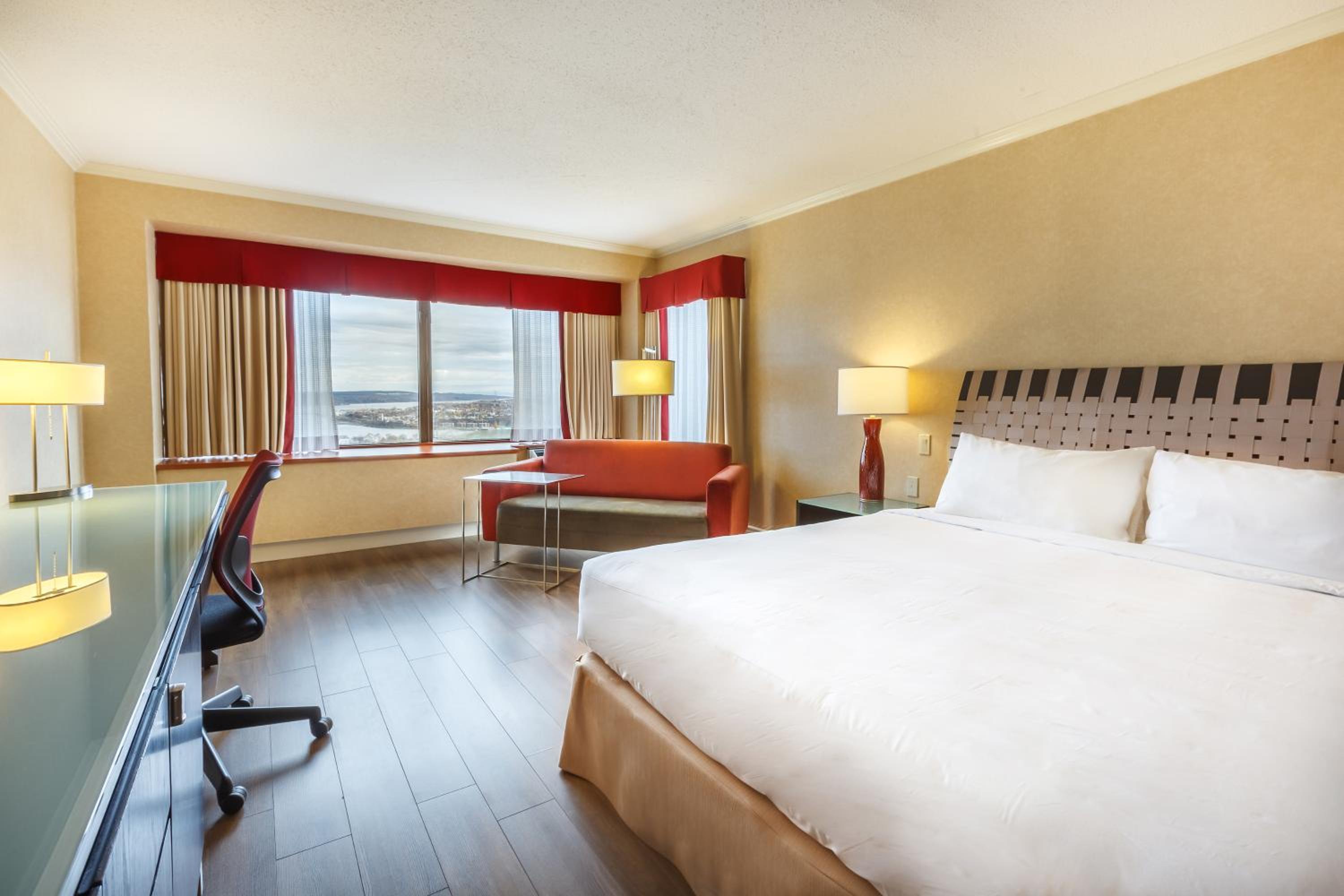 Standard King Room - Photo 1