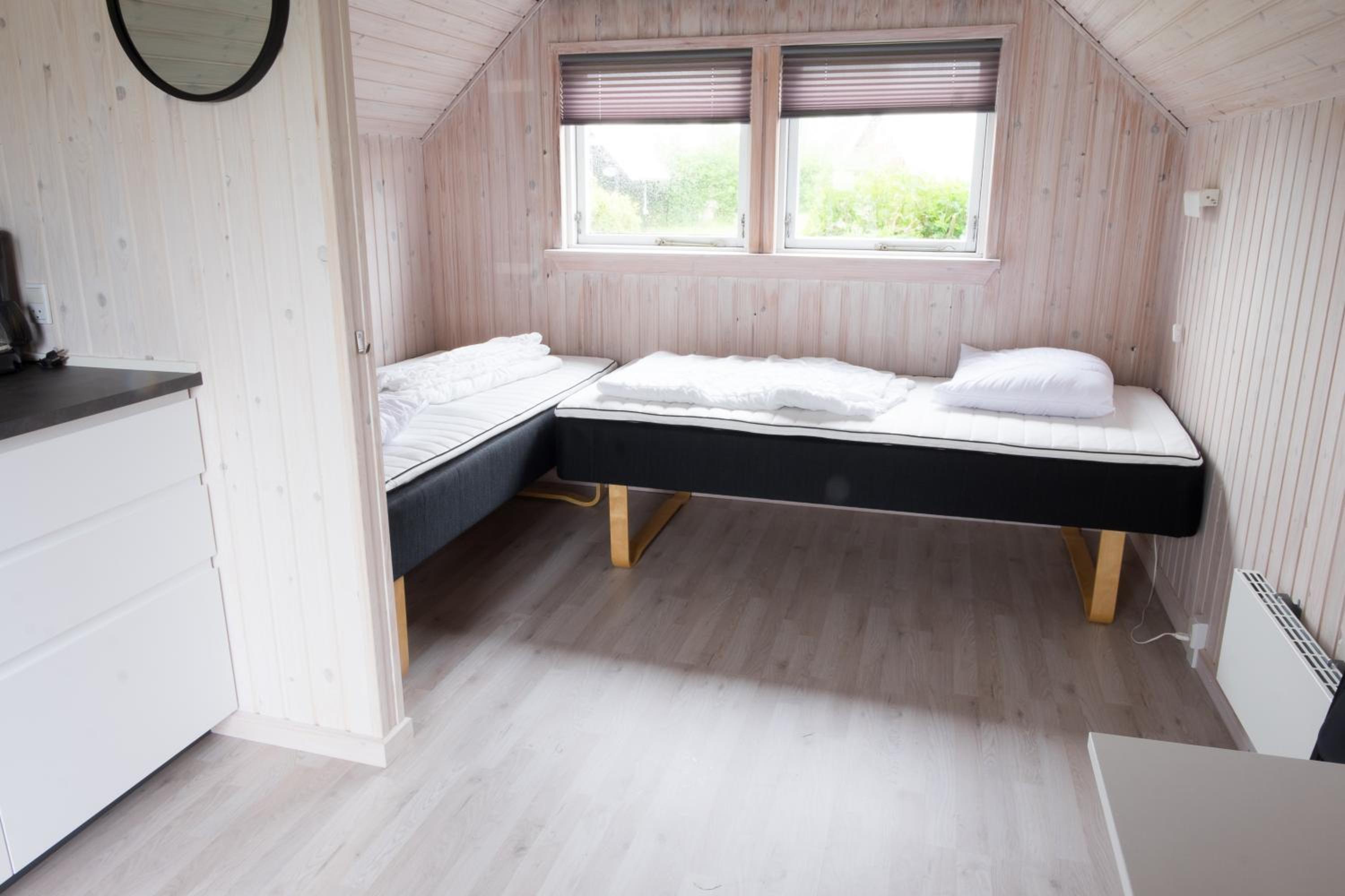 Cottage (2 Adults) with Shared Bathroom