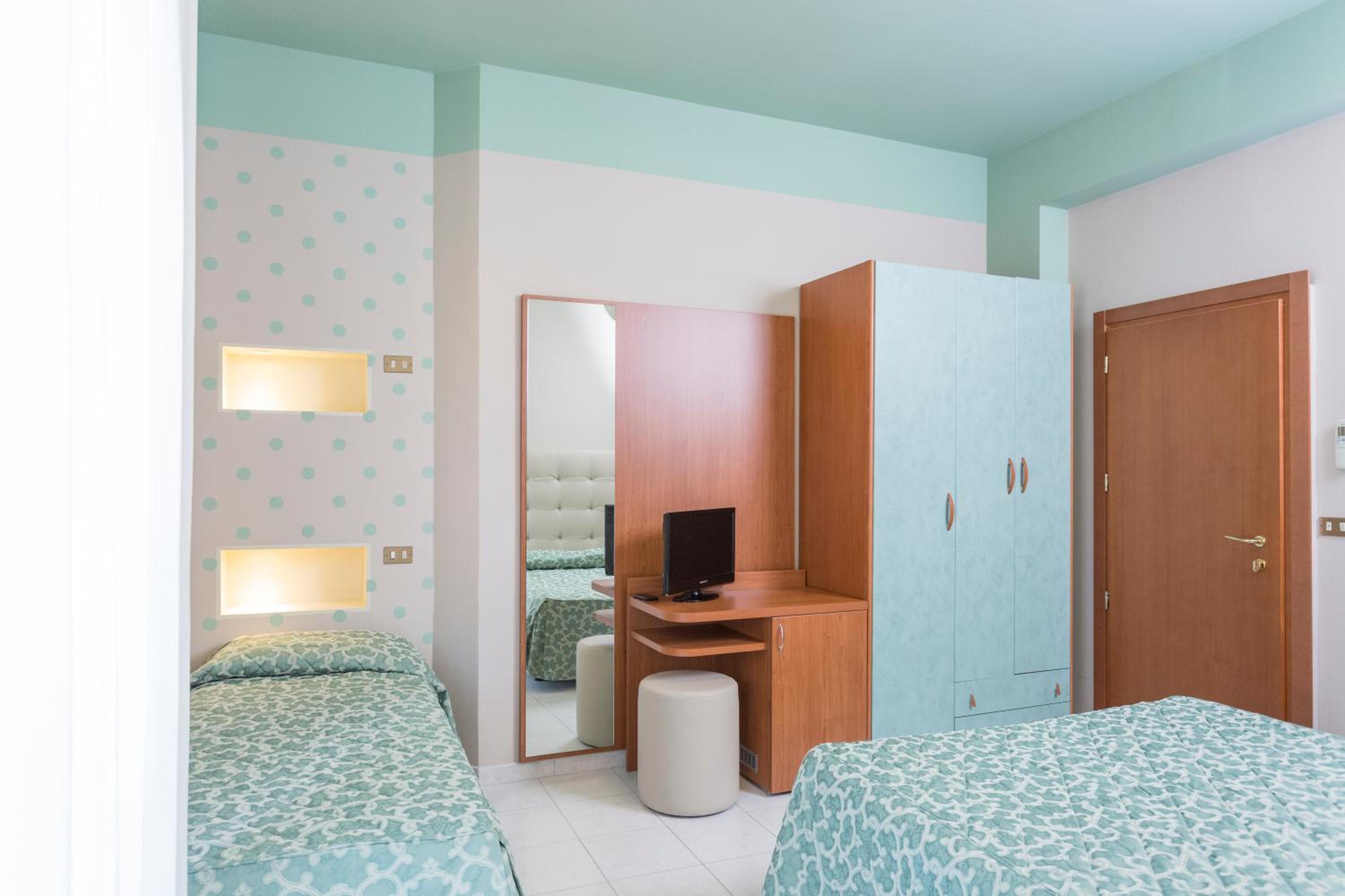 Quadruple Room photo 3