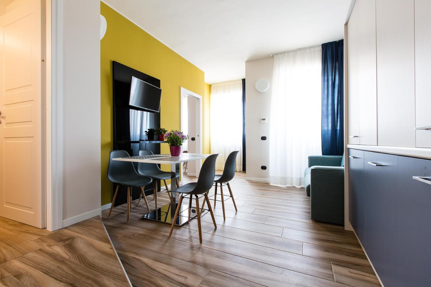 One-Bedroom Apartment
