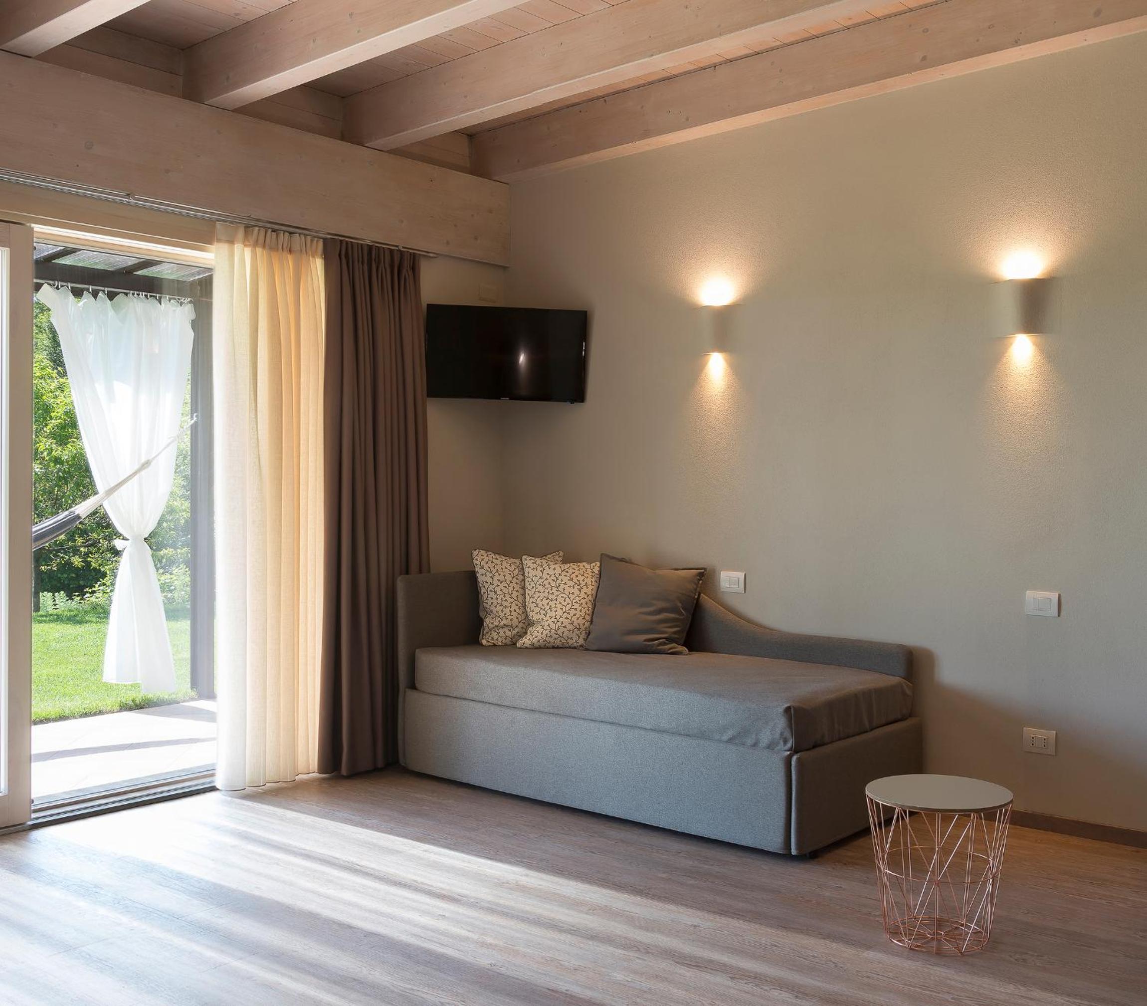 Junior Suite with Garden View - Photo 17