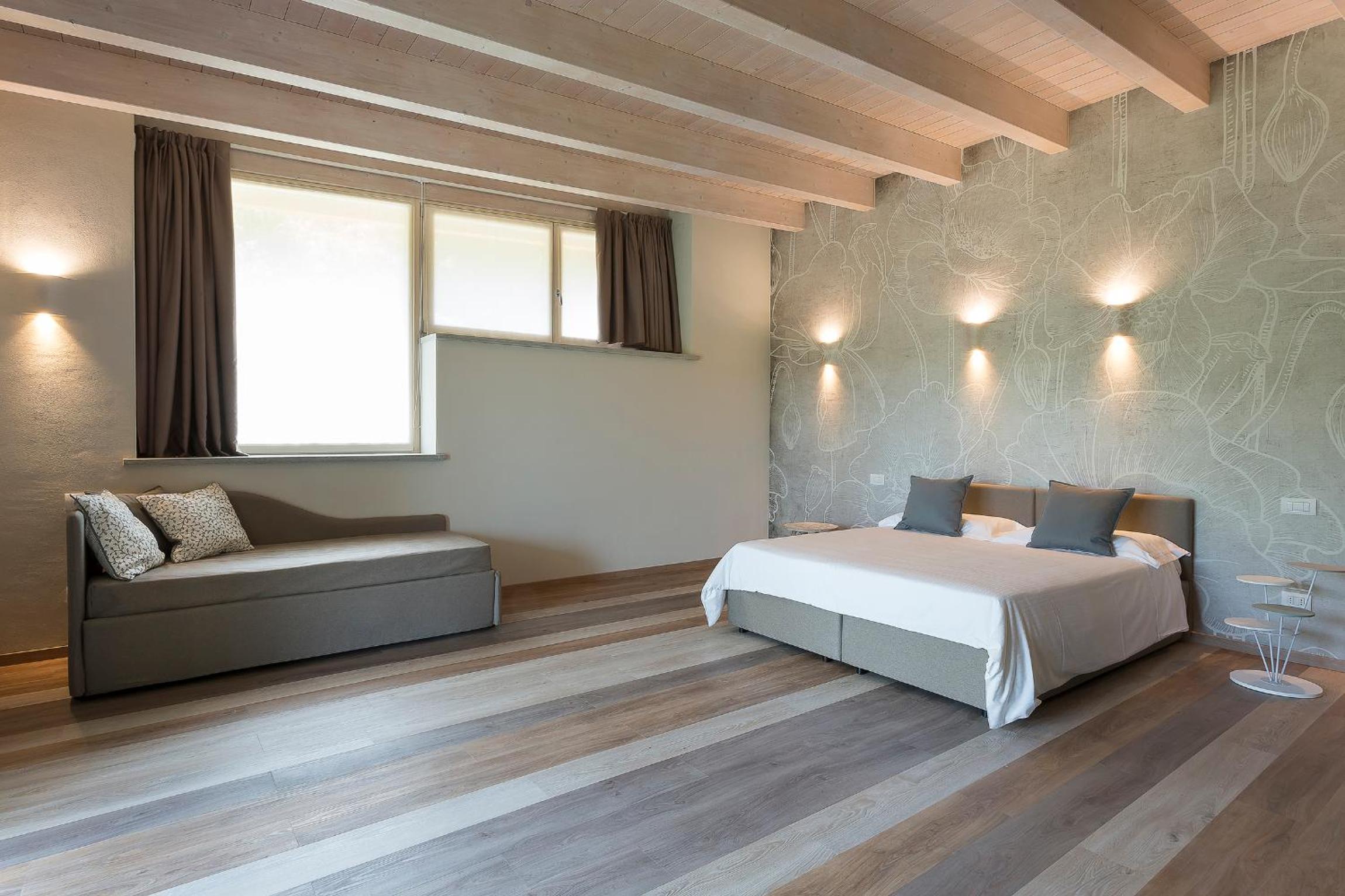Junior Suite with Garden View - Photo 6