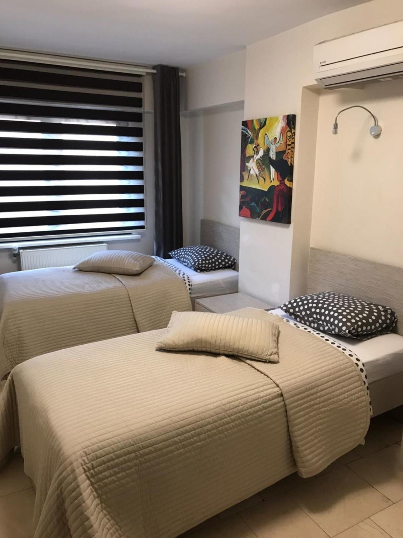 One-Bedroom Apartment - Photo 4