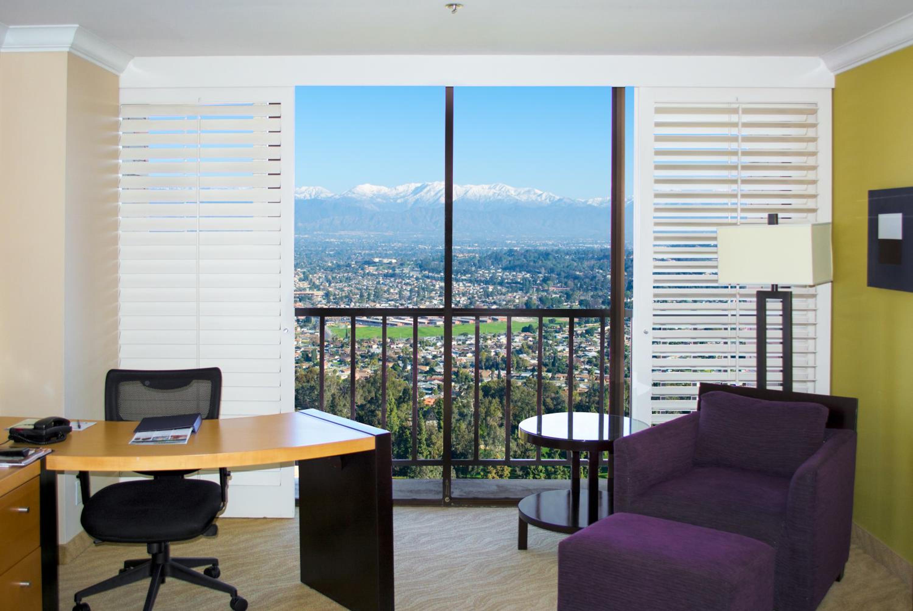 Standard Deluxe Room - Photo 4