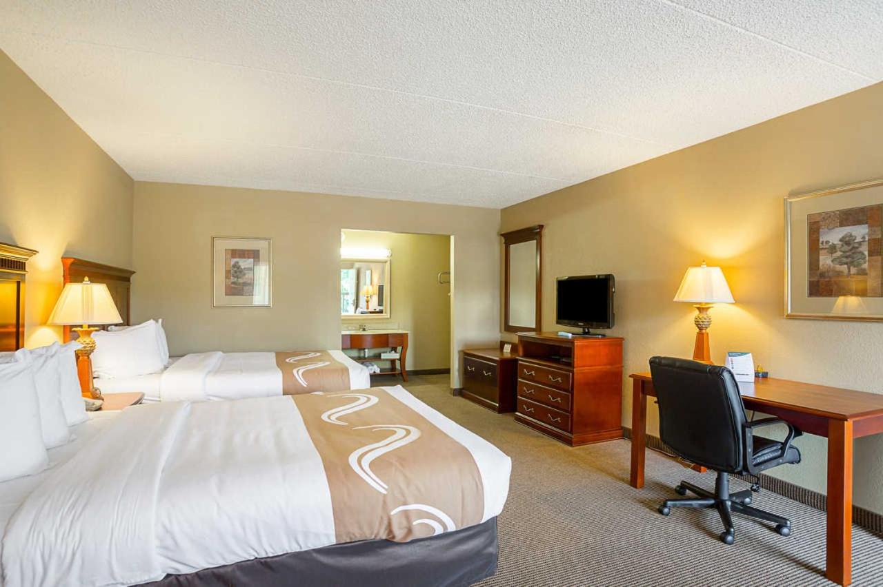 Double Room With Two Double Beds - Non-Smoking photo 2