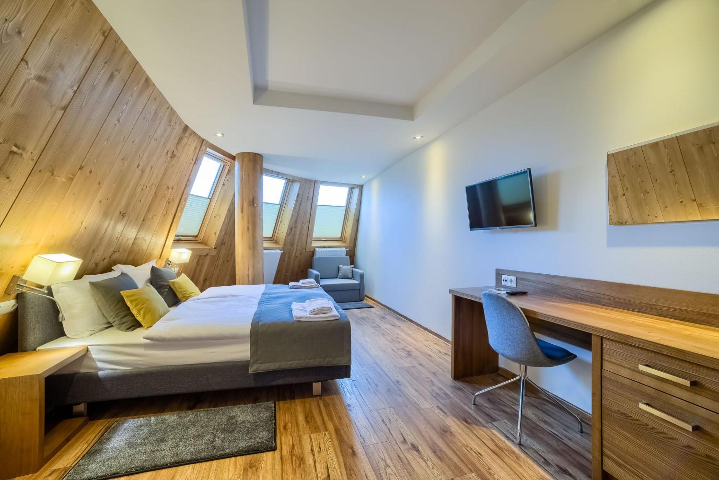 Standard Twin Room - Photo 9