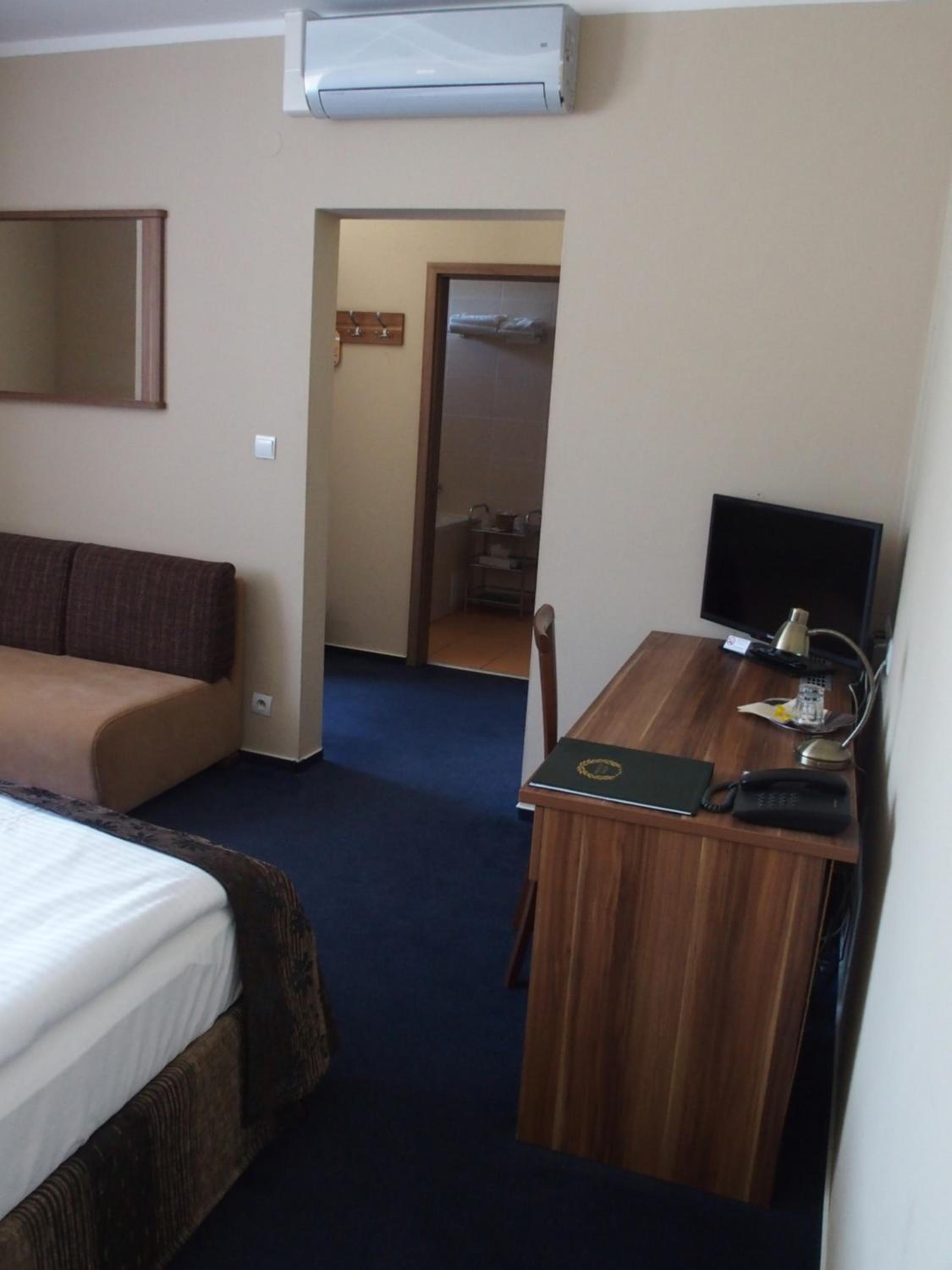 Single Room with Air Conditioning photo 2