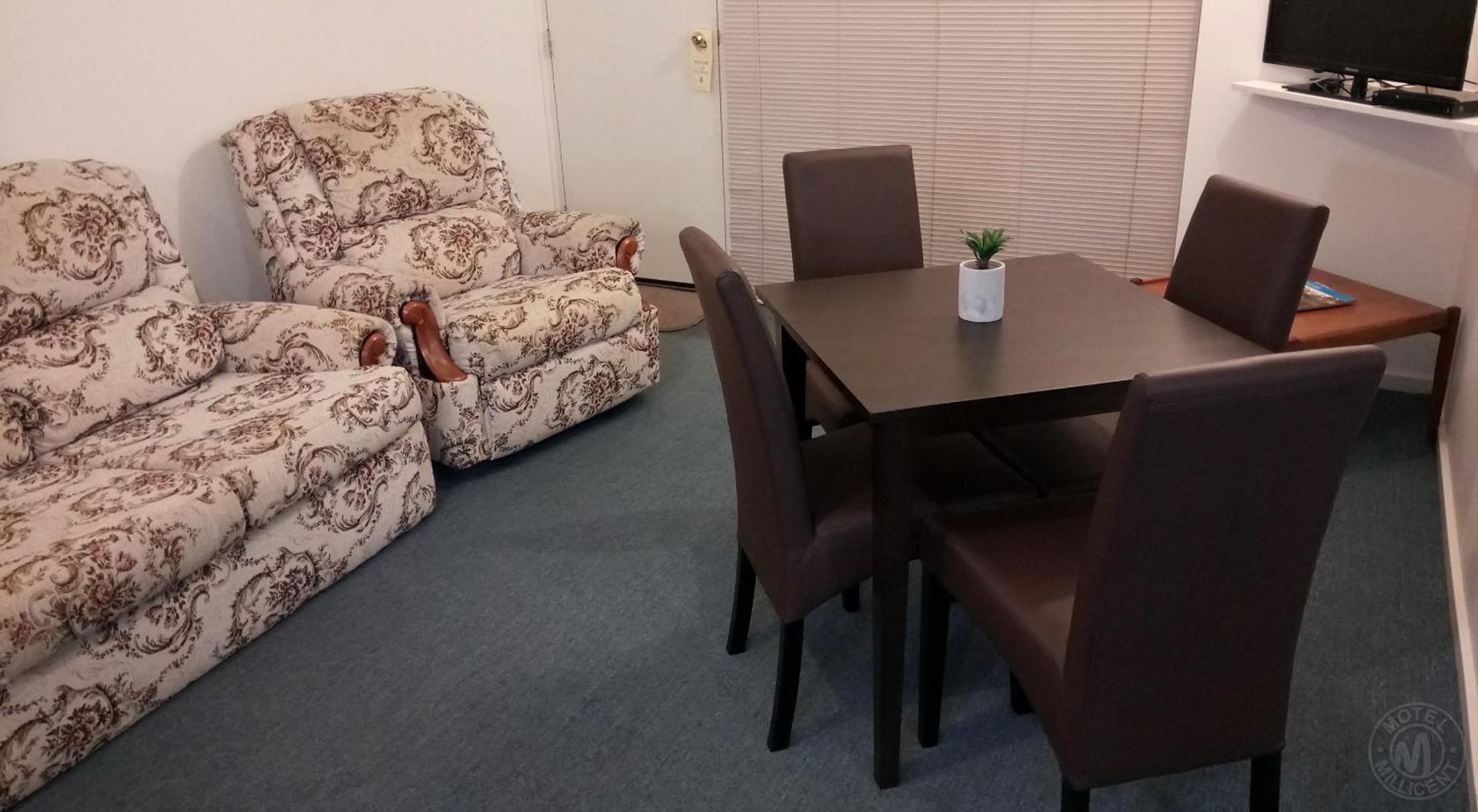 Superior Family Suite photo 3