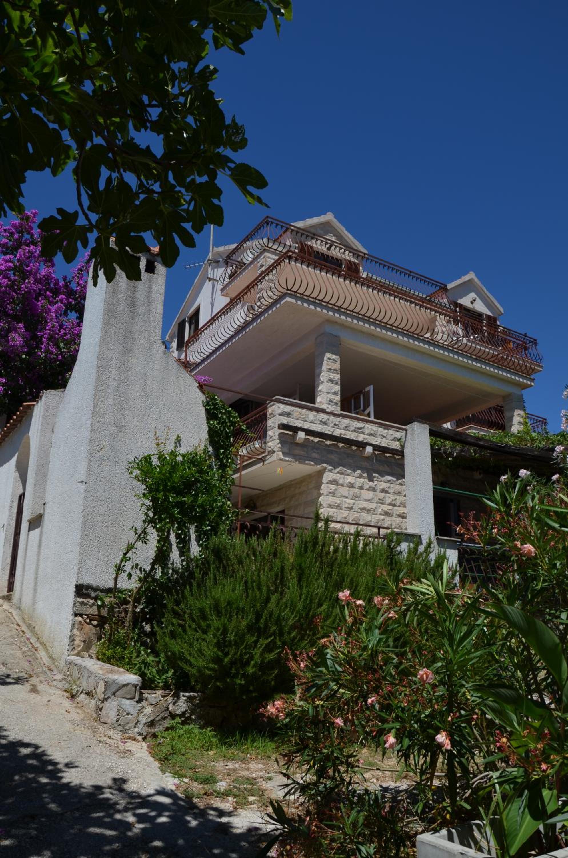 Apartment with Sea View photo 2