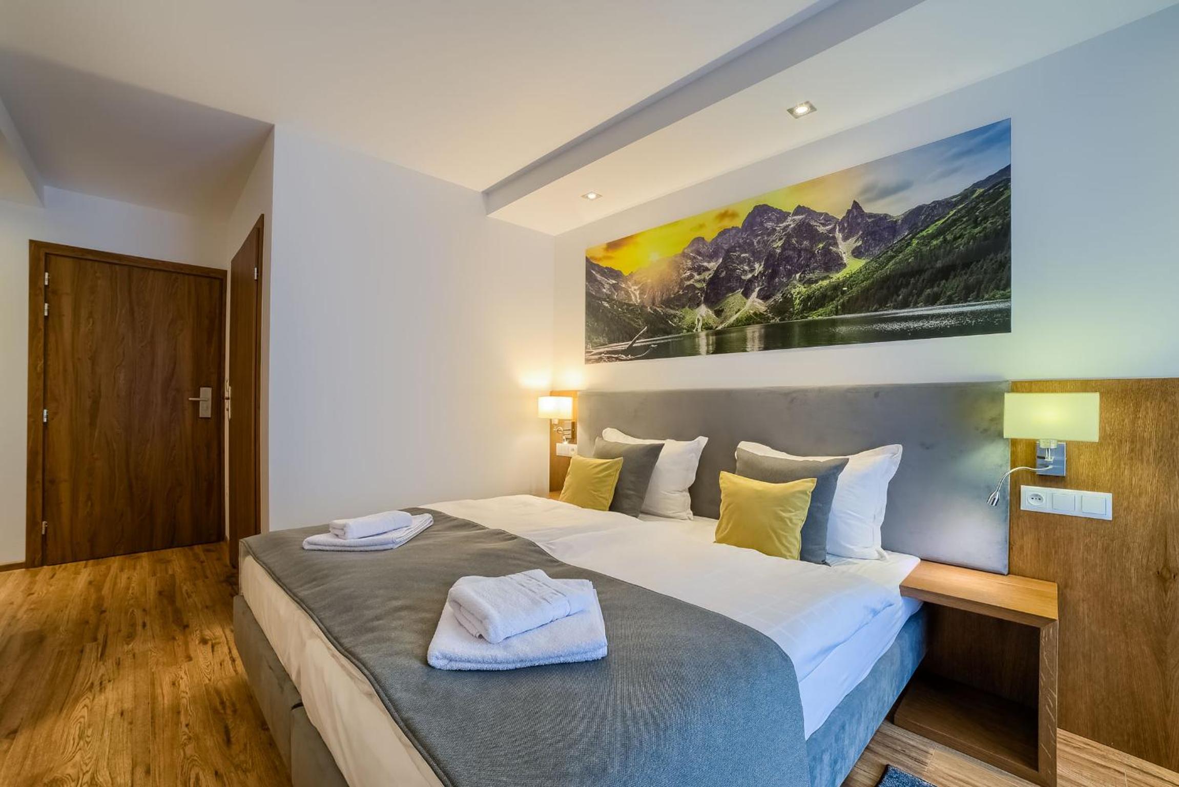 Standard Twin Room - Photo 2