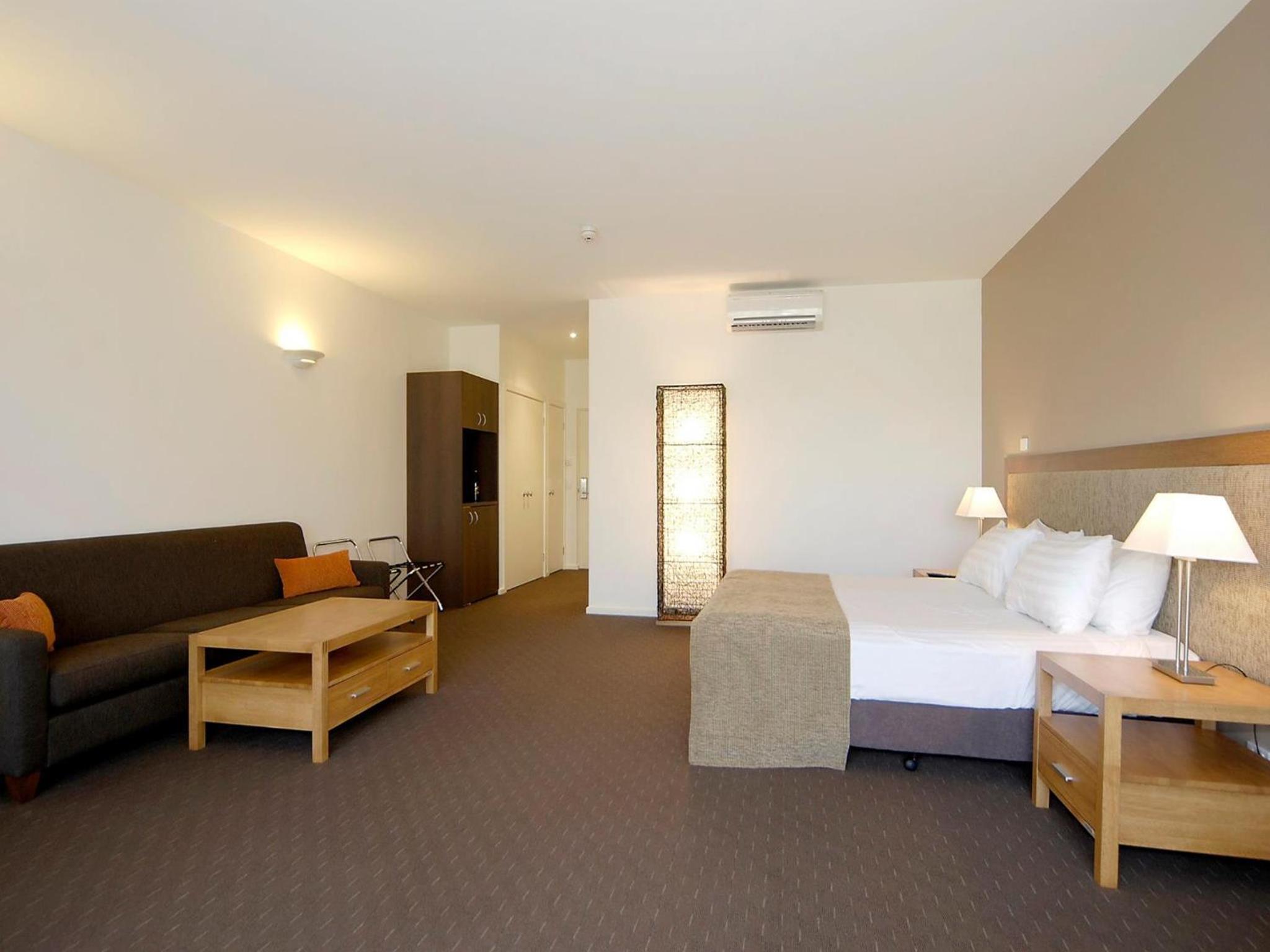 Peninsula Suite photo 1