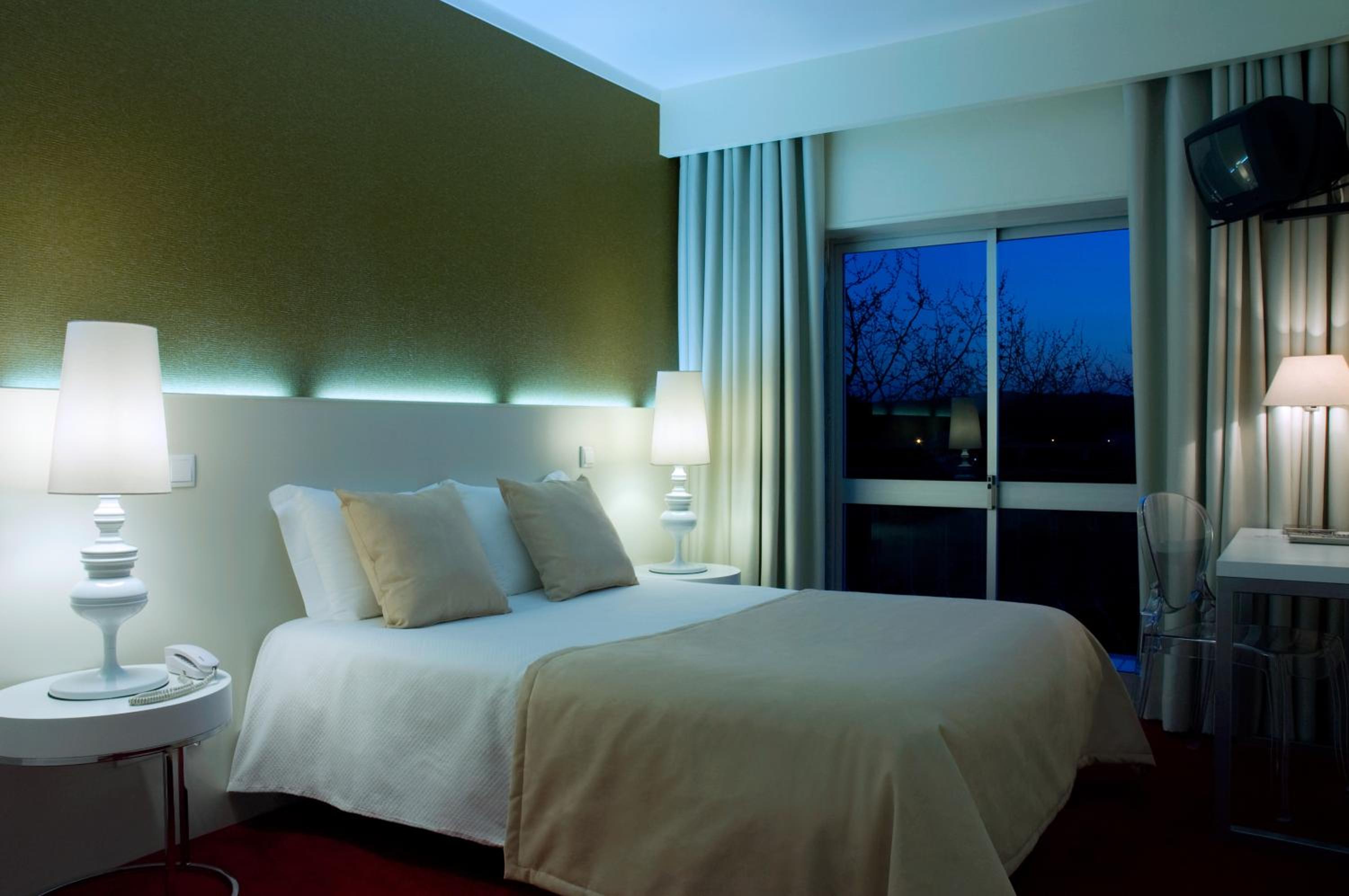 Double or Twin Room - Photo 14