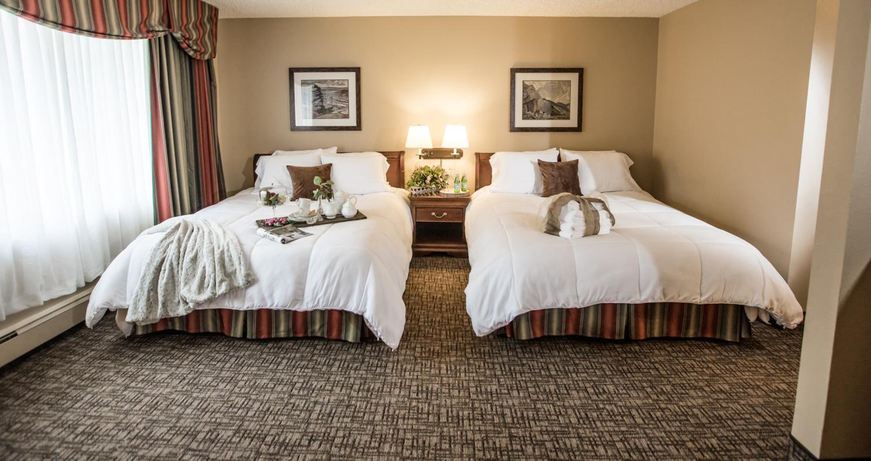 Queen Room with Two Queen Beds - Non-Smoking - Photo 1