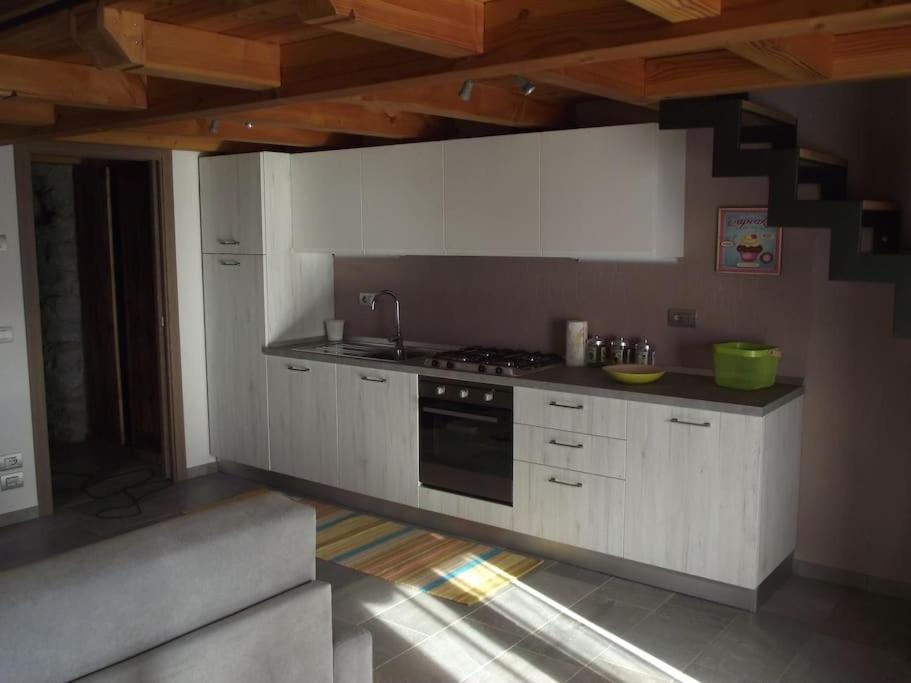 One-Bedroom Apartment with Balcony - Split Level photo 2