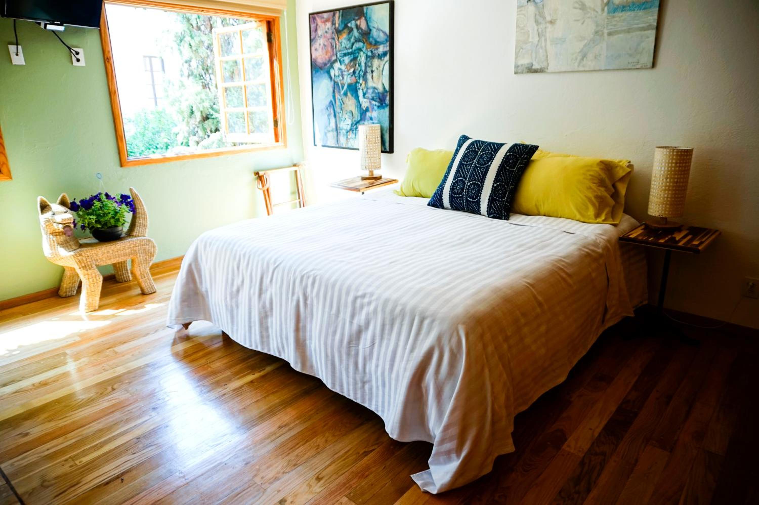 Deluxe King Room photo 2
