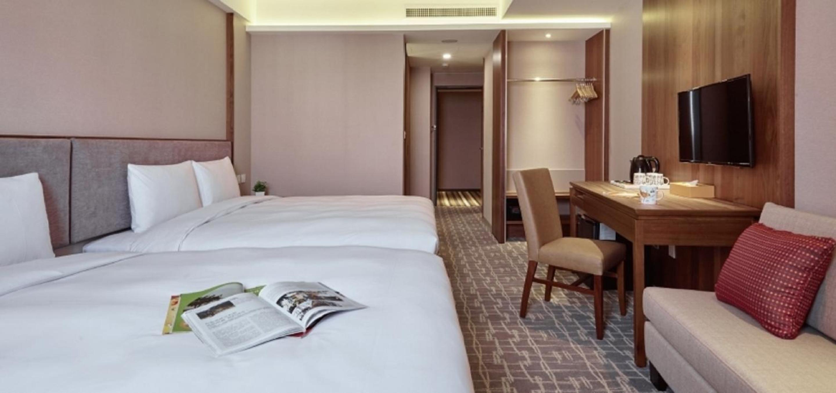 Deluxe Quadruple Room
