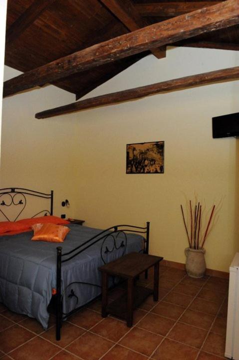 Double Room - Photo 7