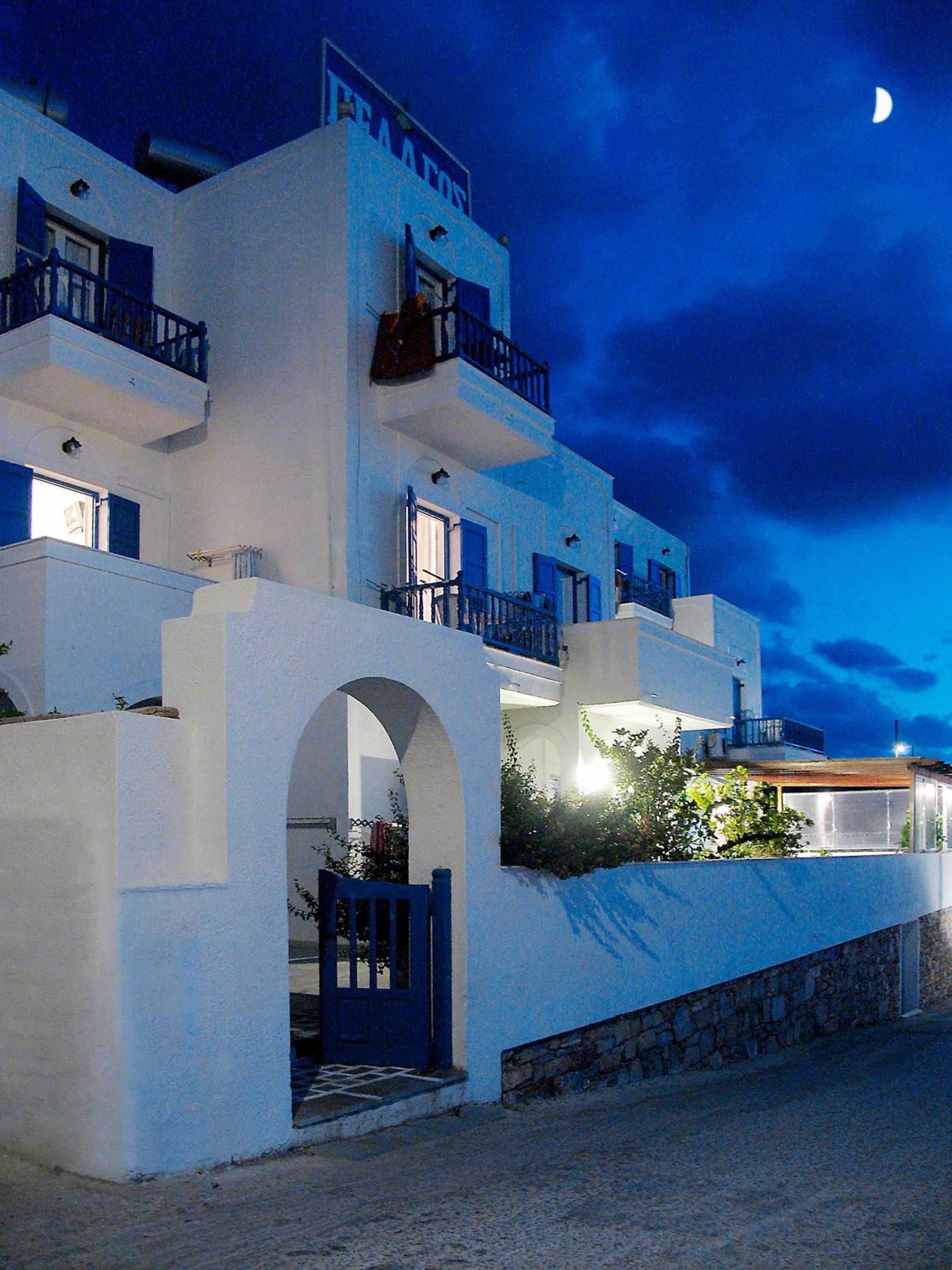 Double Room with Sea View - Photo 2