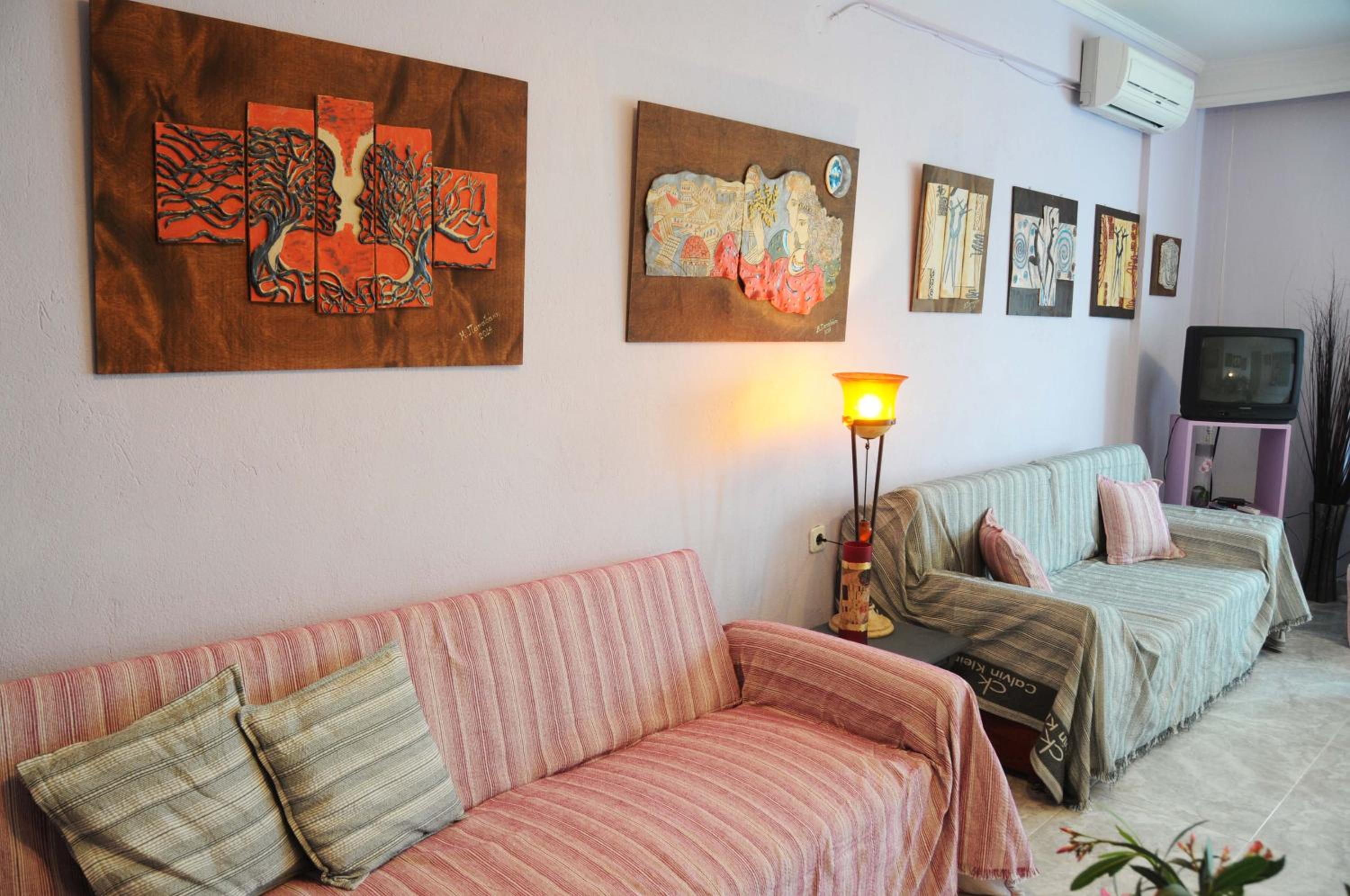 Apartment photo 1