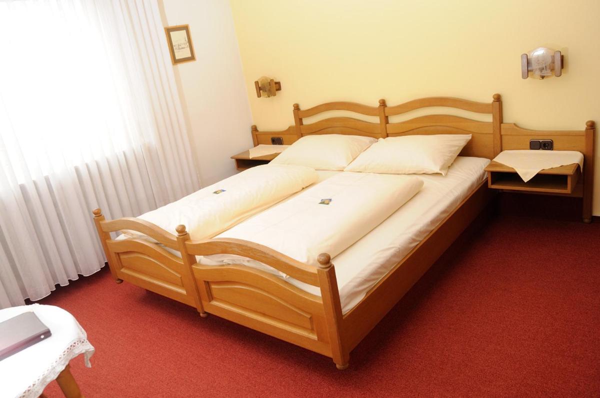 Standard Double Room - Photo 4