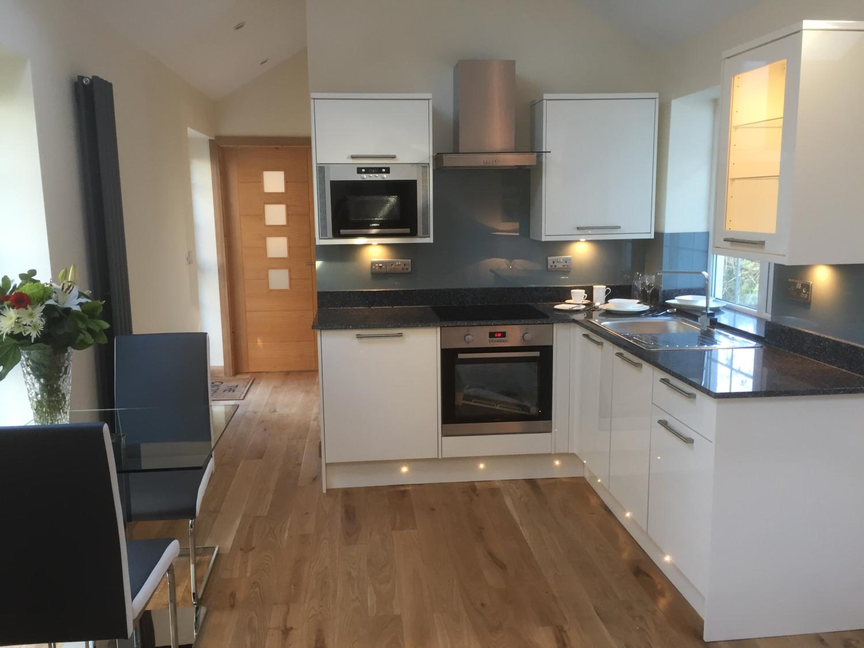 One-Bedroom House photo 3