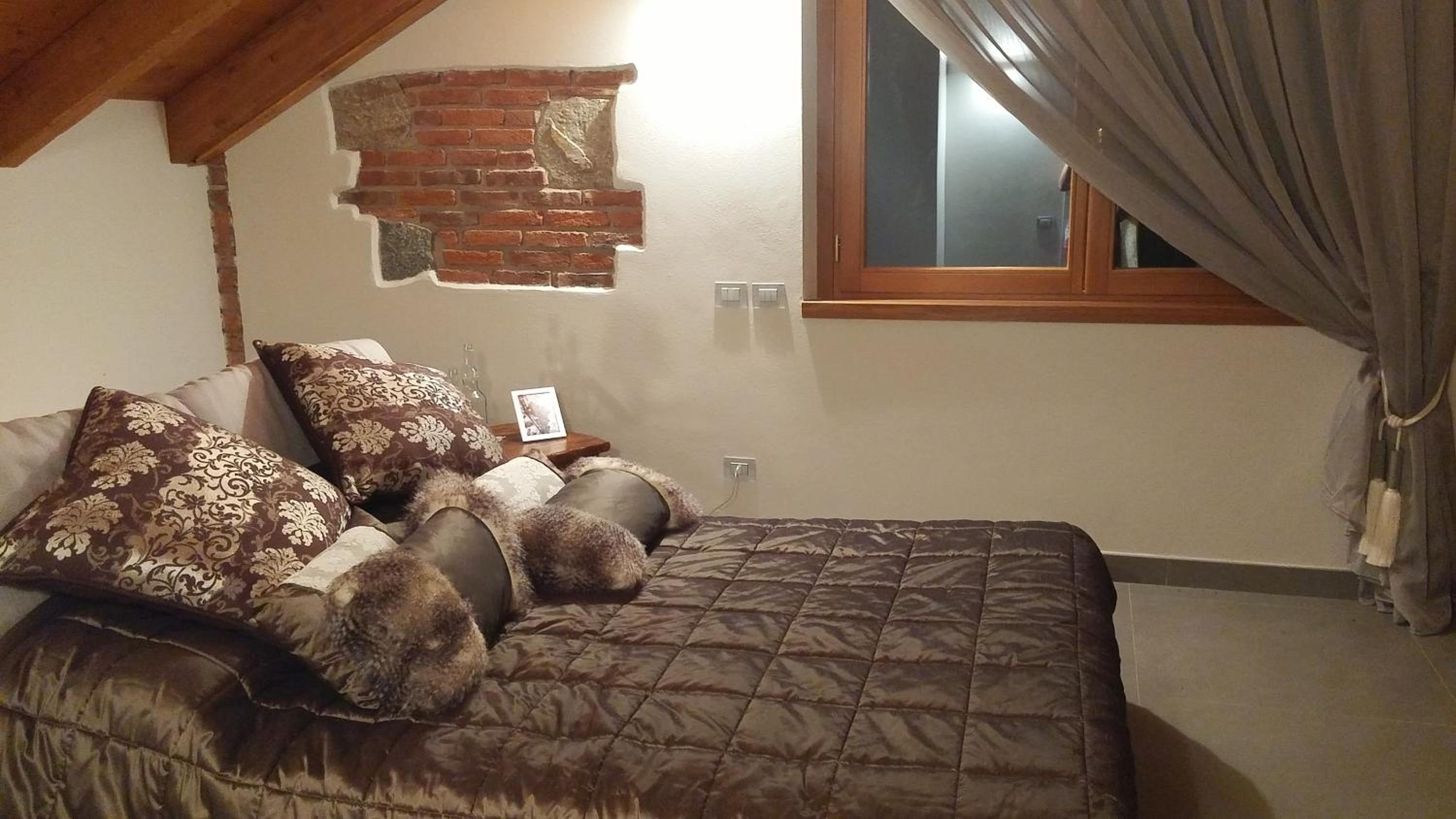 Double Room with Private Bathroom - Photo 4
