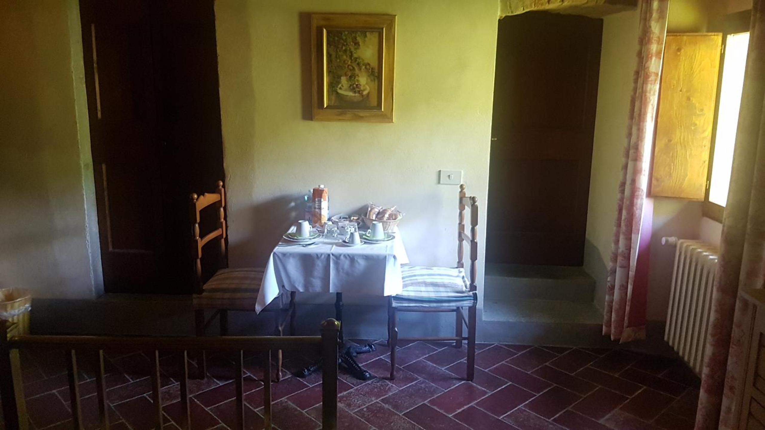 Twin Room - Photo 2
