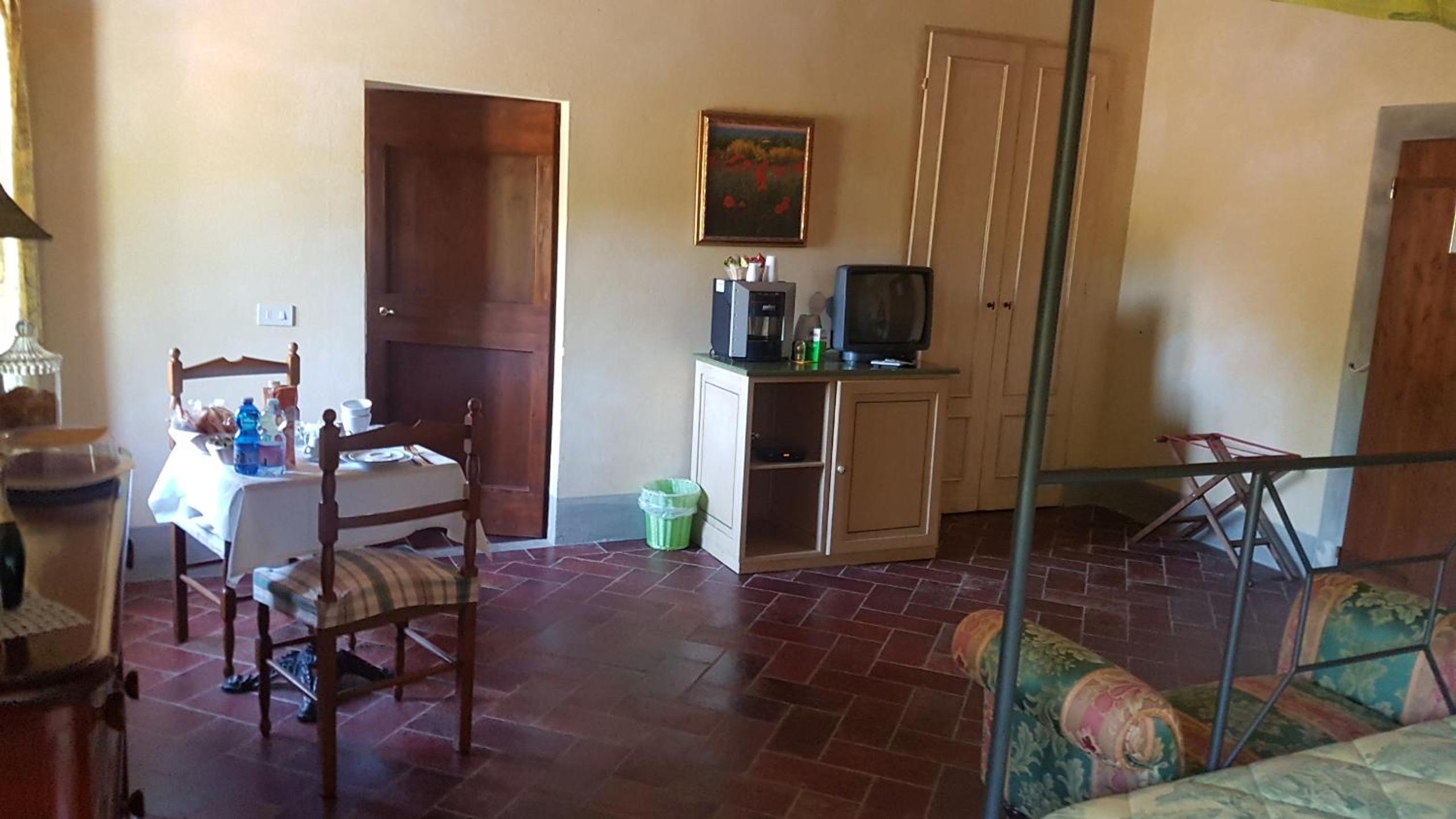 Double Room - Photo 4