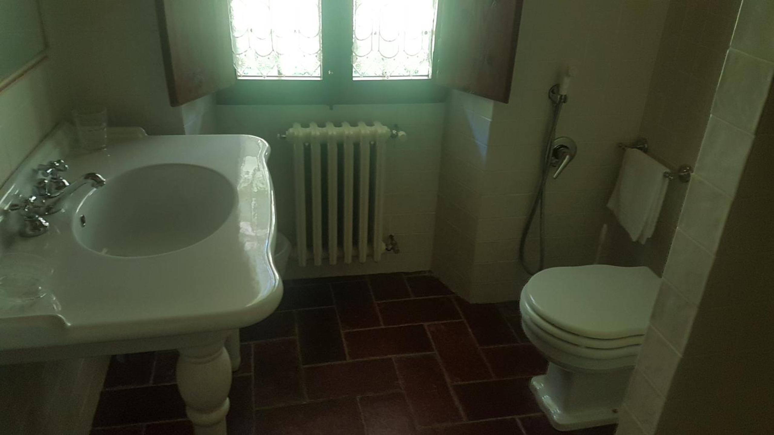 Double Room - Photo 14