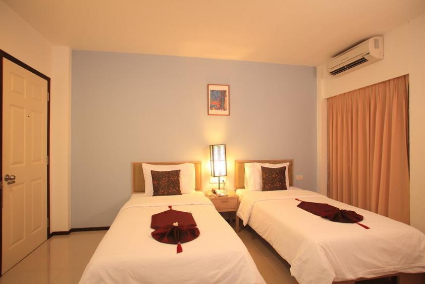 Standard Double or Twin Room - Photo 5