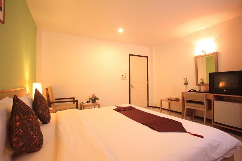Standard Double or Twin Room - Photo 3