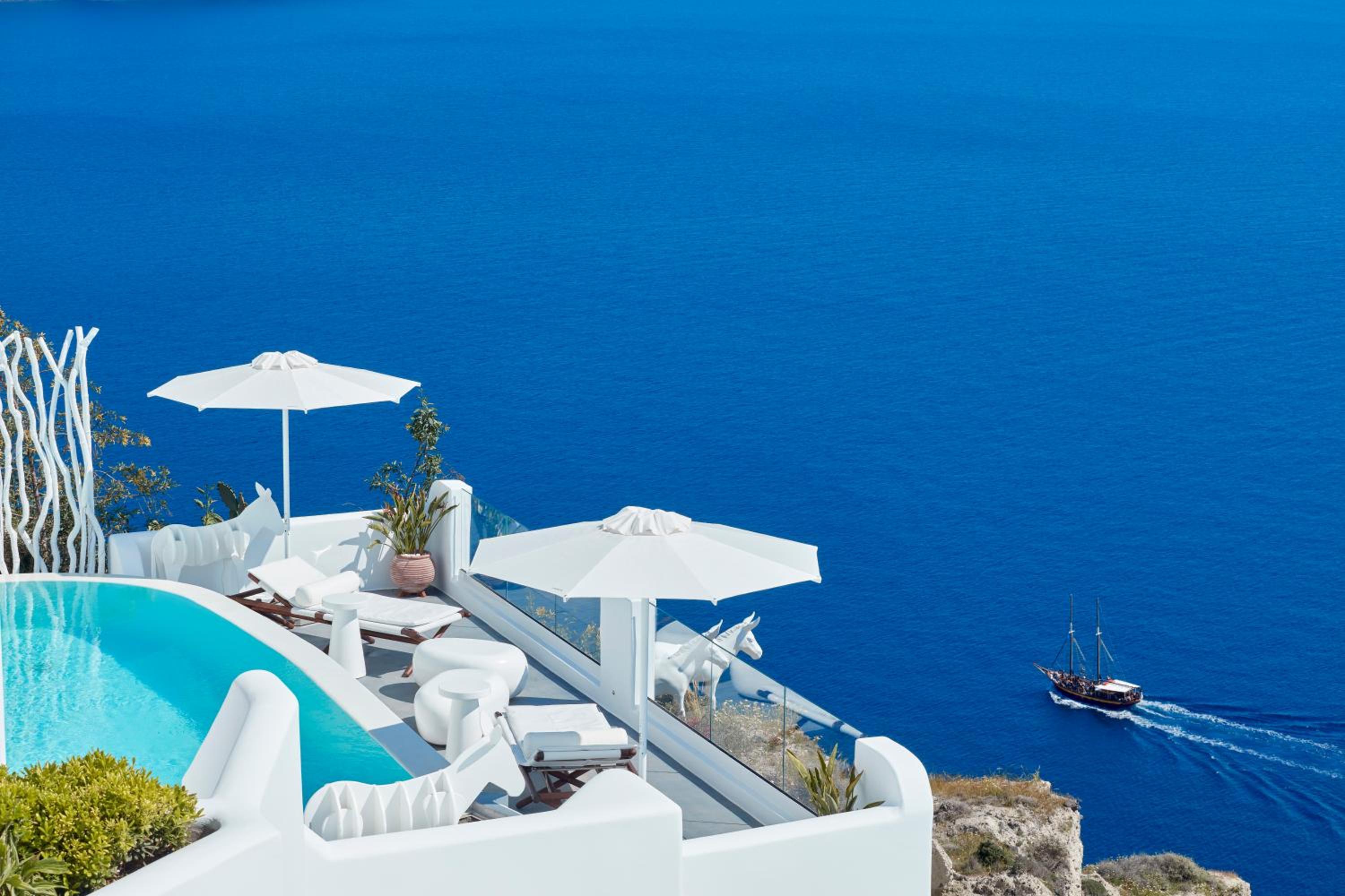 Master Suite with Infinity Private Pool - Photo 8