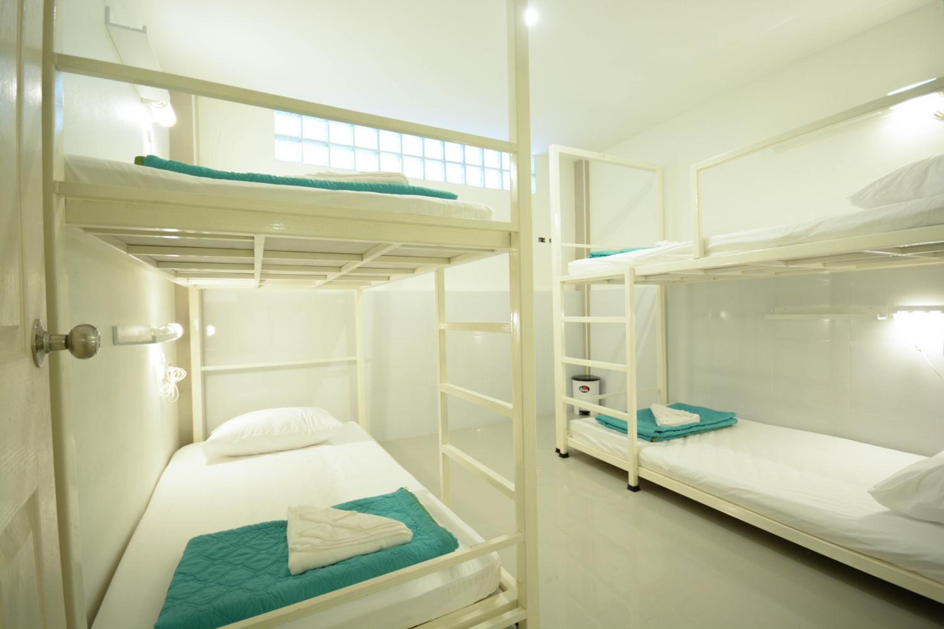 4-Bed Mixed Dormitory Room photo 1