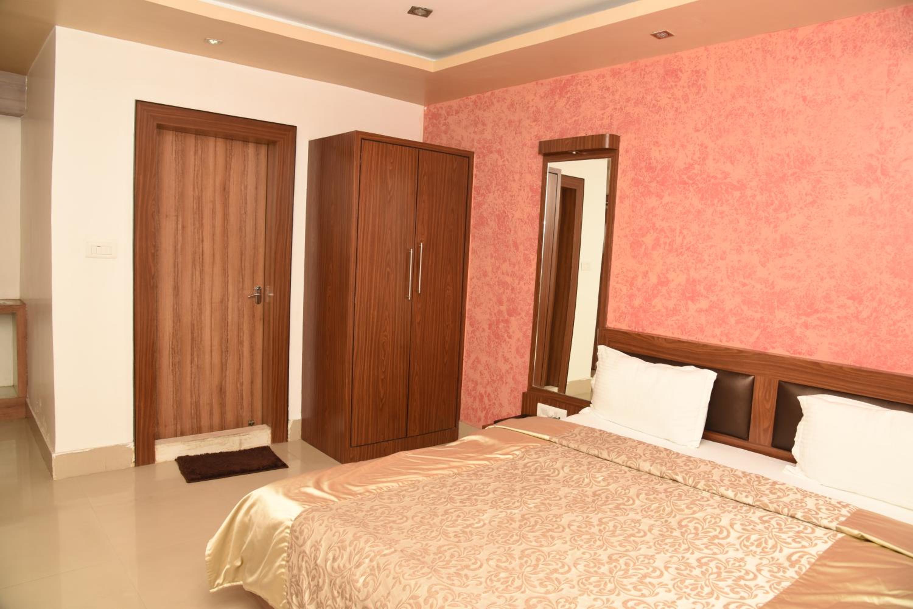Twin Room with Balcony