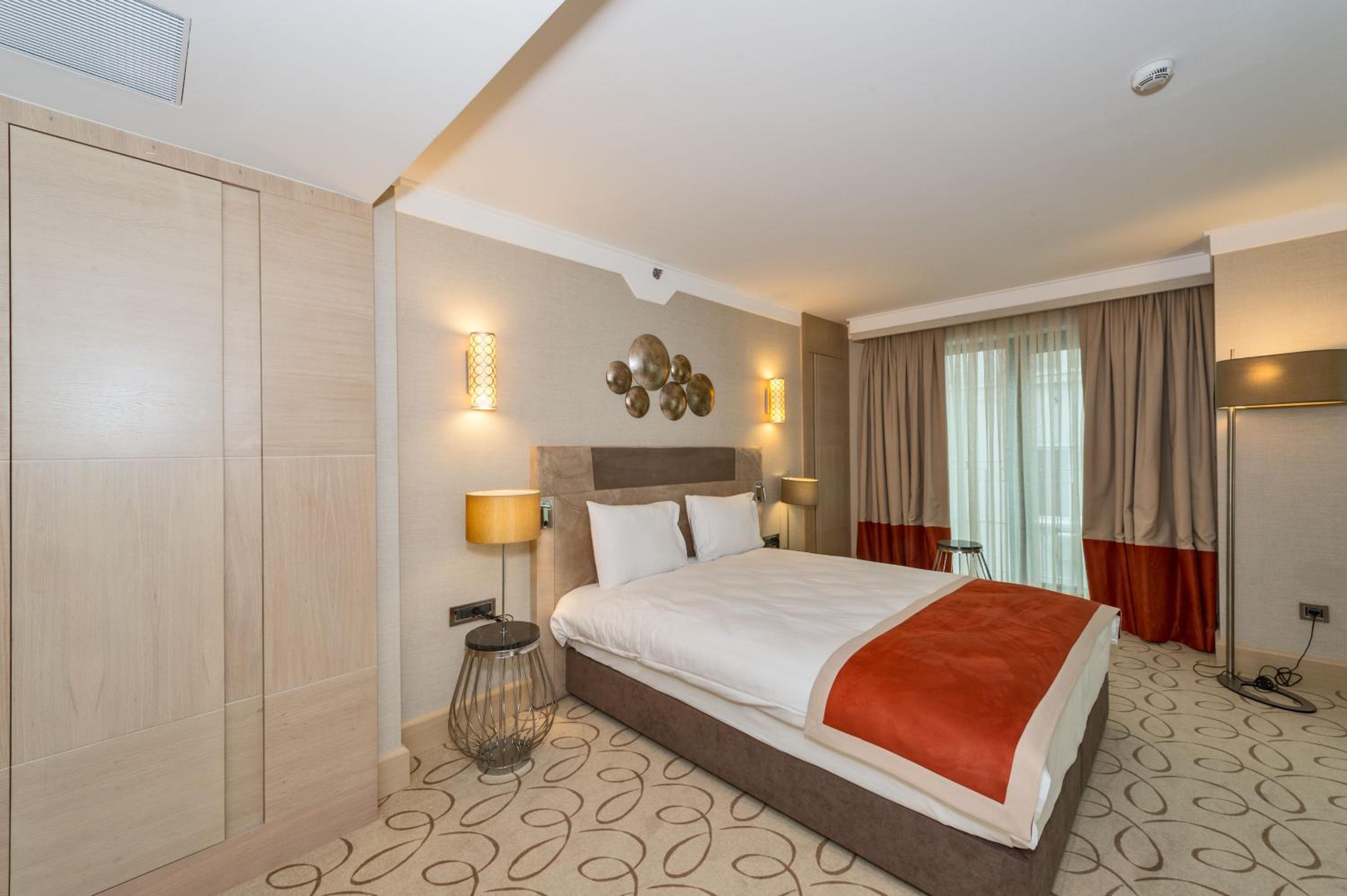 Standard Double or Twin Room photo 2