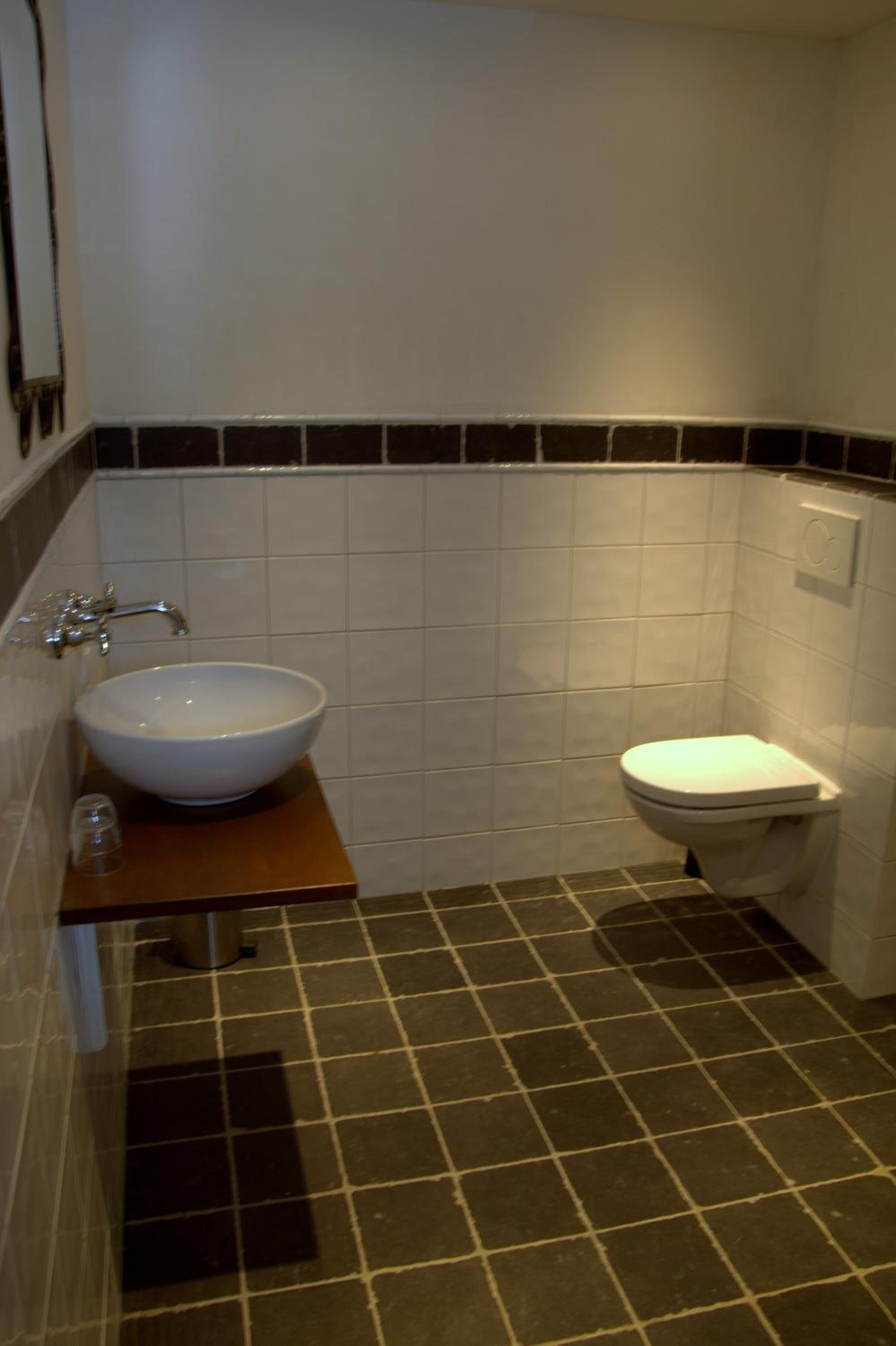 Twin Room with Private Bathroom photo 2