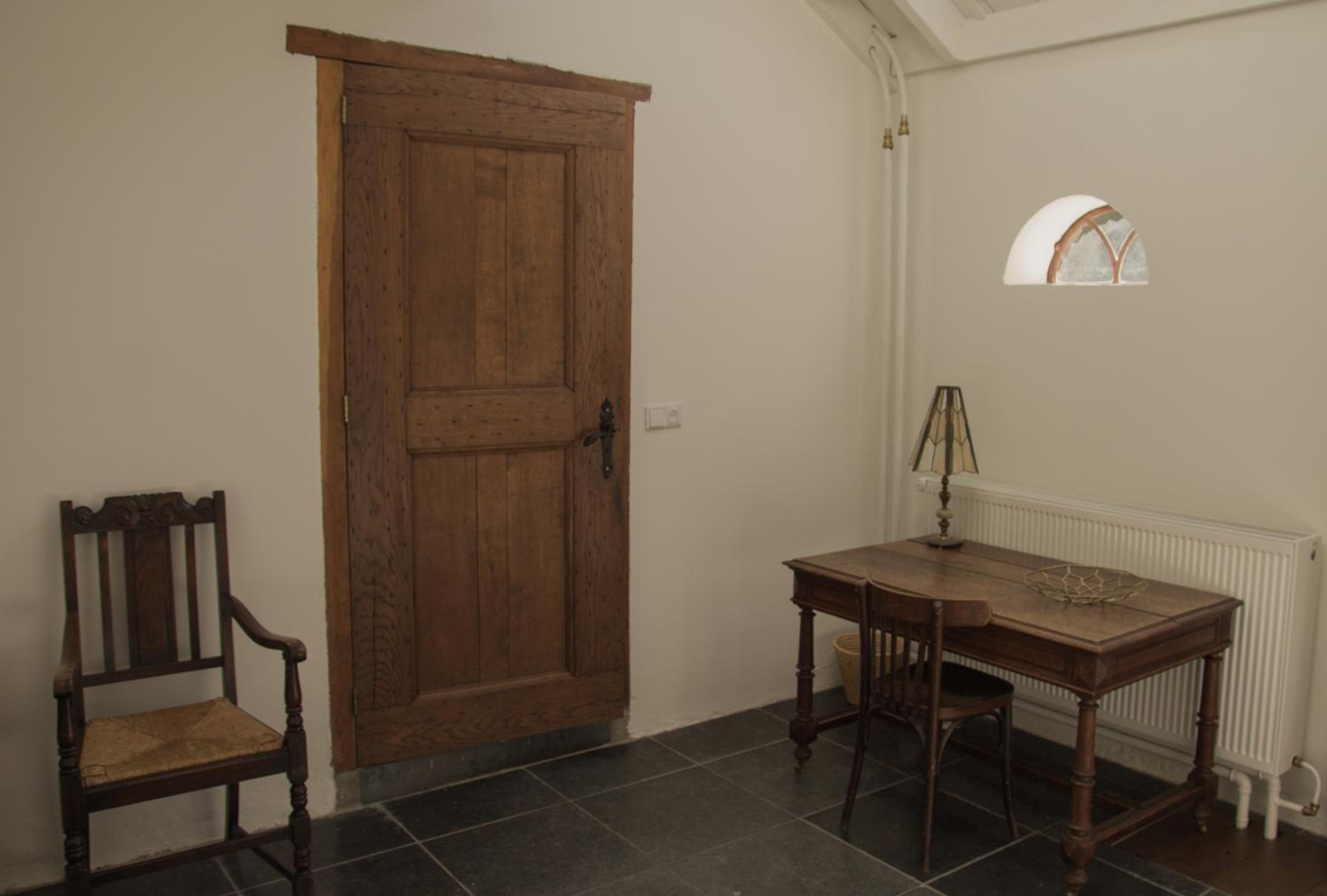 Twin Room with Private Bathroom photo 3