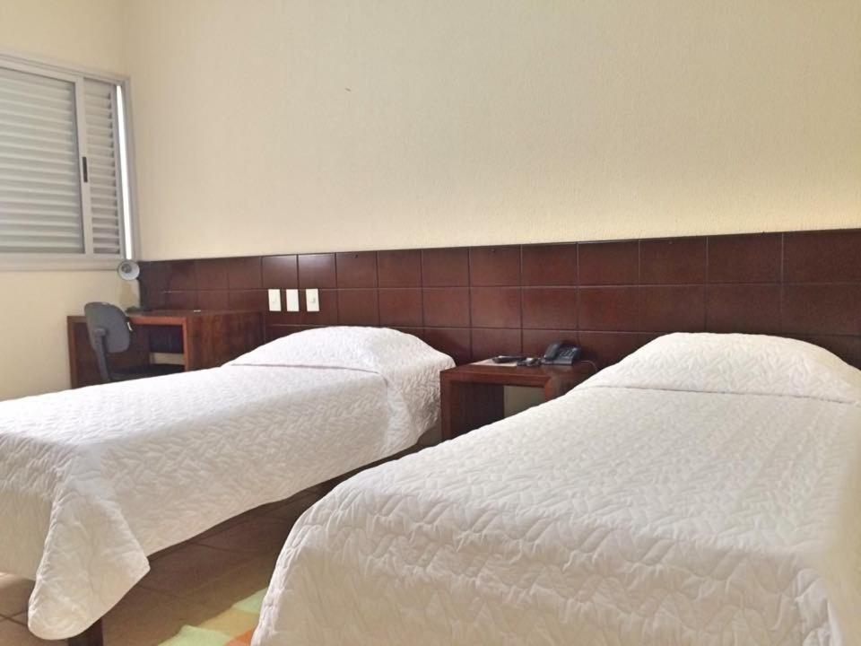 Standard Twin Room photo 2