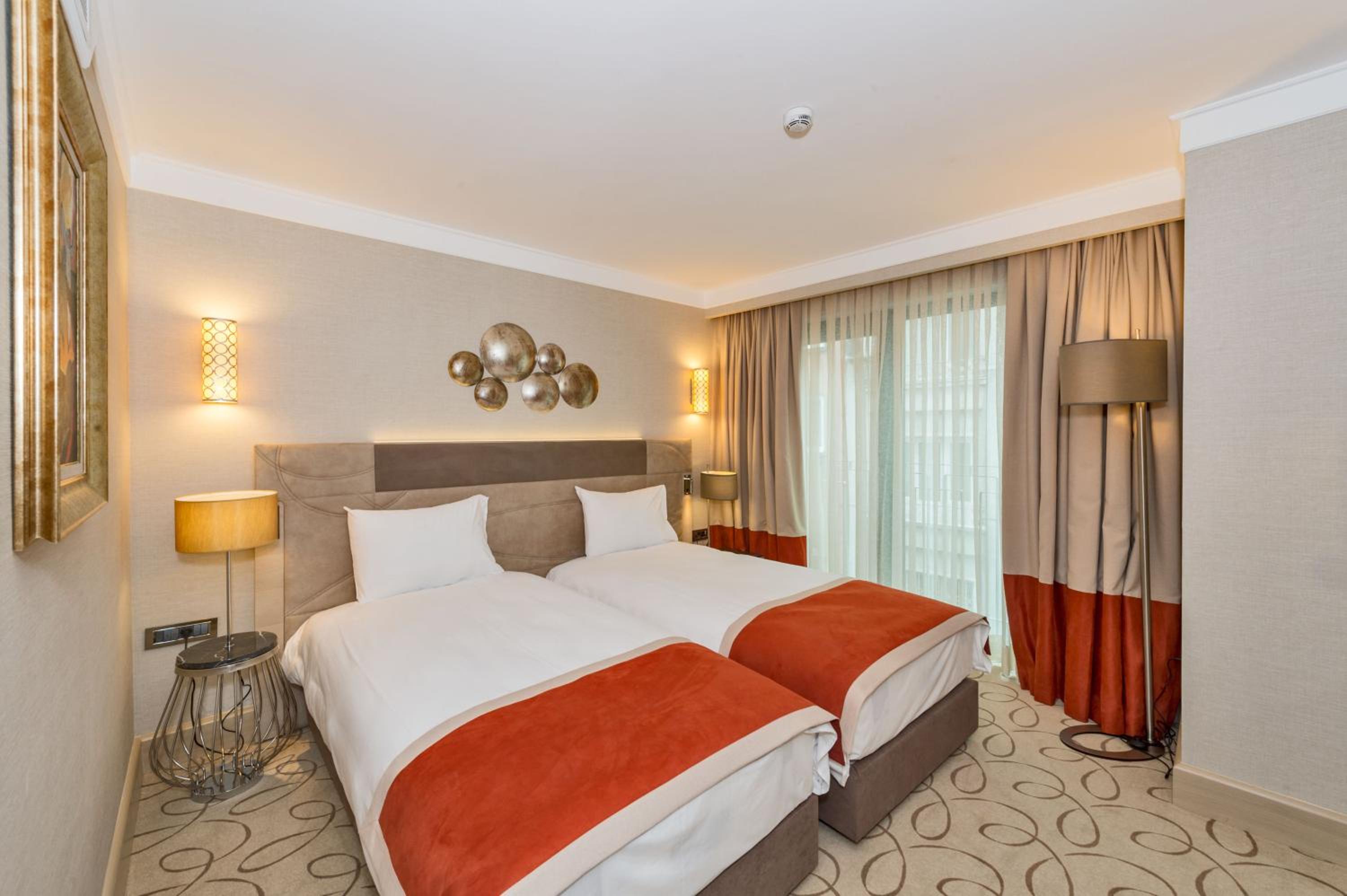 Standard Double or Twin Room photo 3