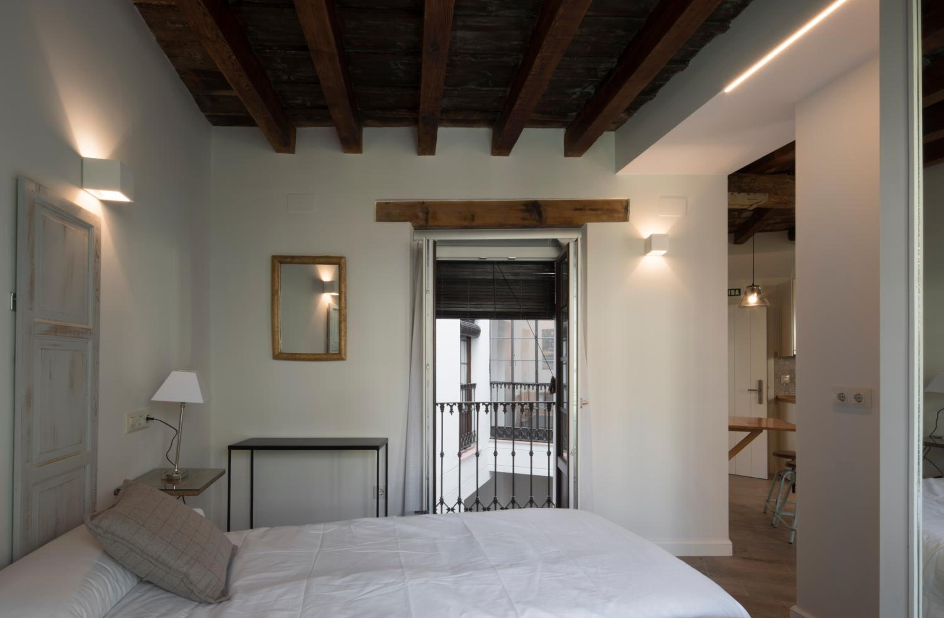 Apartamento con Balcón