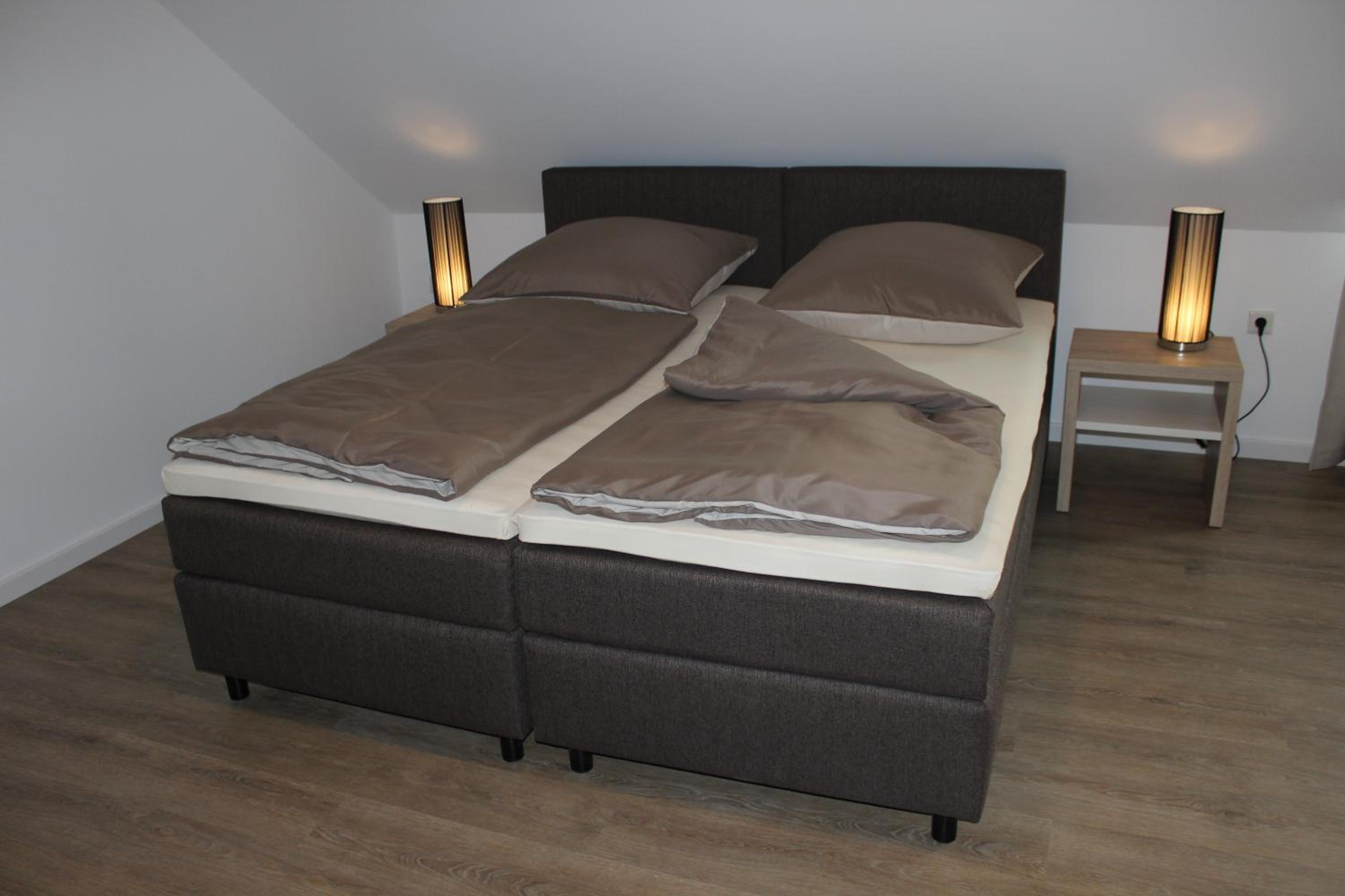 Double or Twin Room with Bathroom photo 1