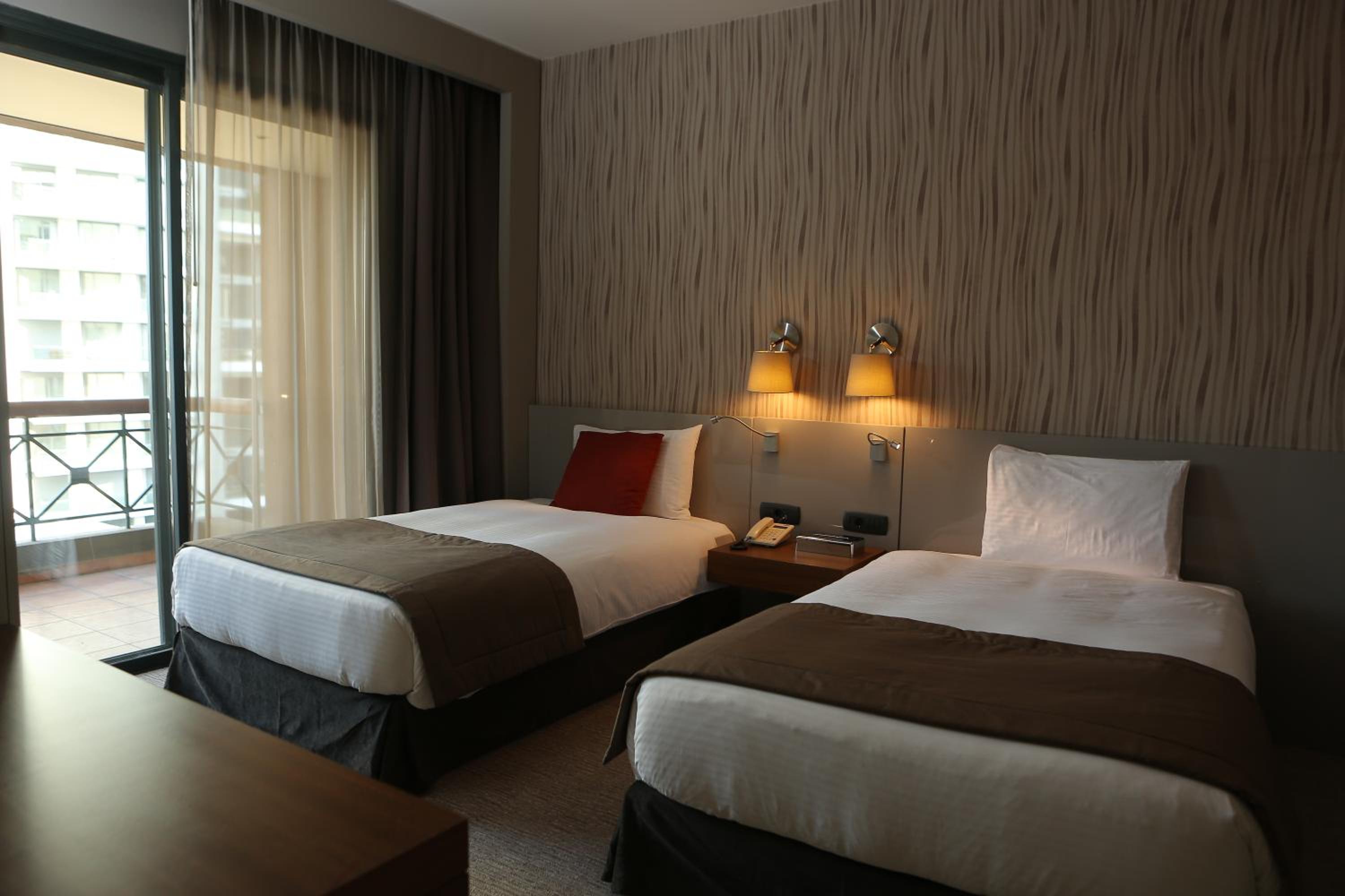 One-Bedroom Suite - Photo 1
