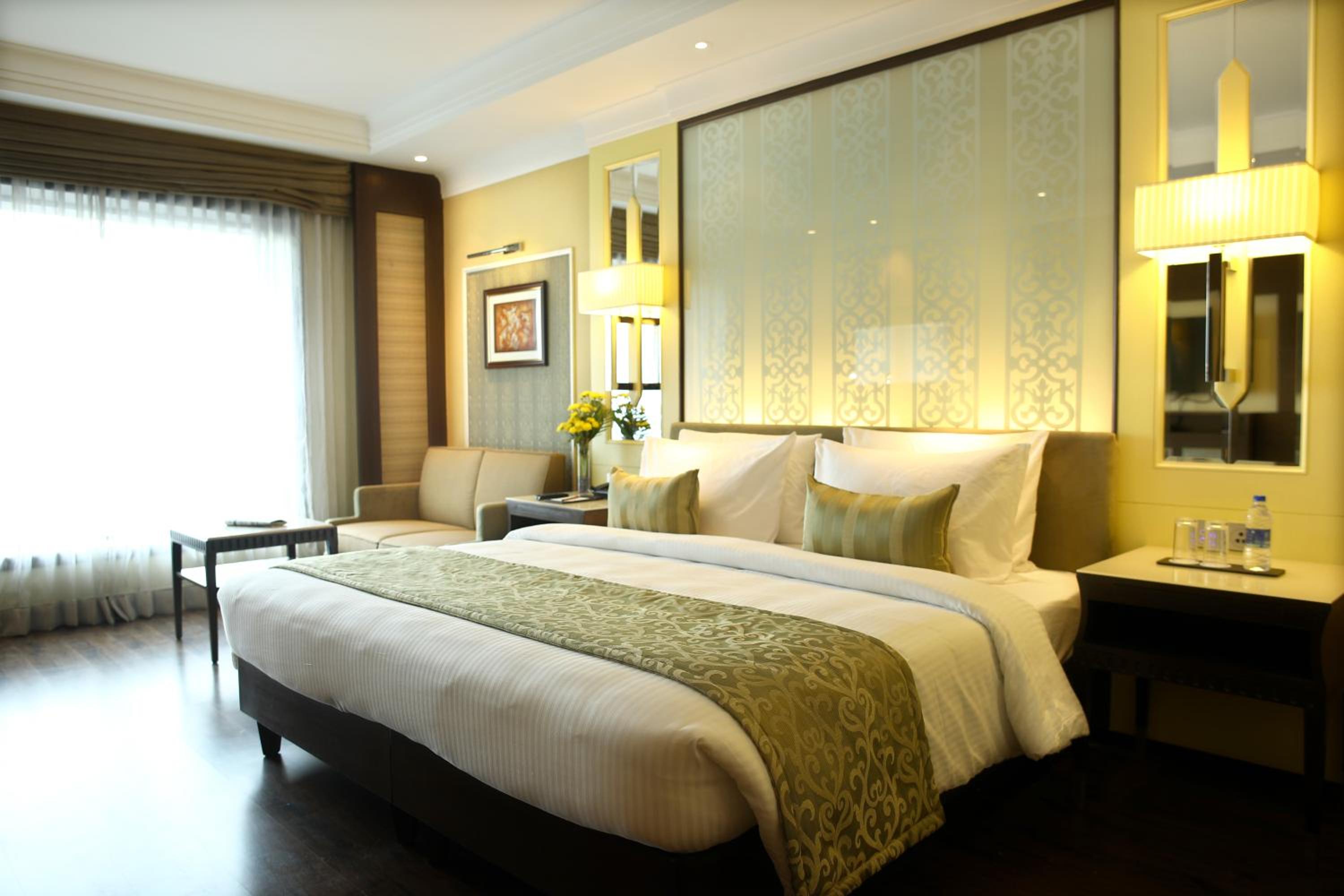 Standard King Room photo 2