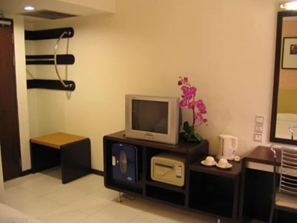 Super Deluxe King Room - Photo 3