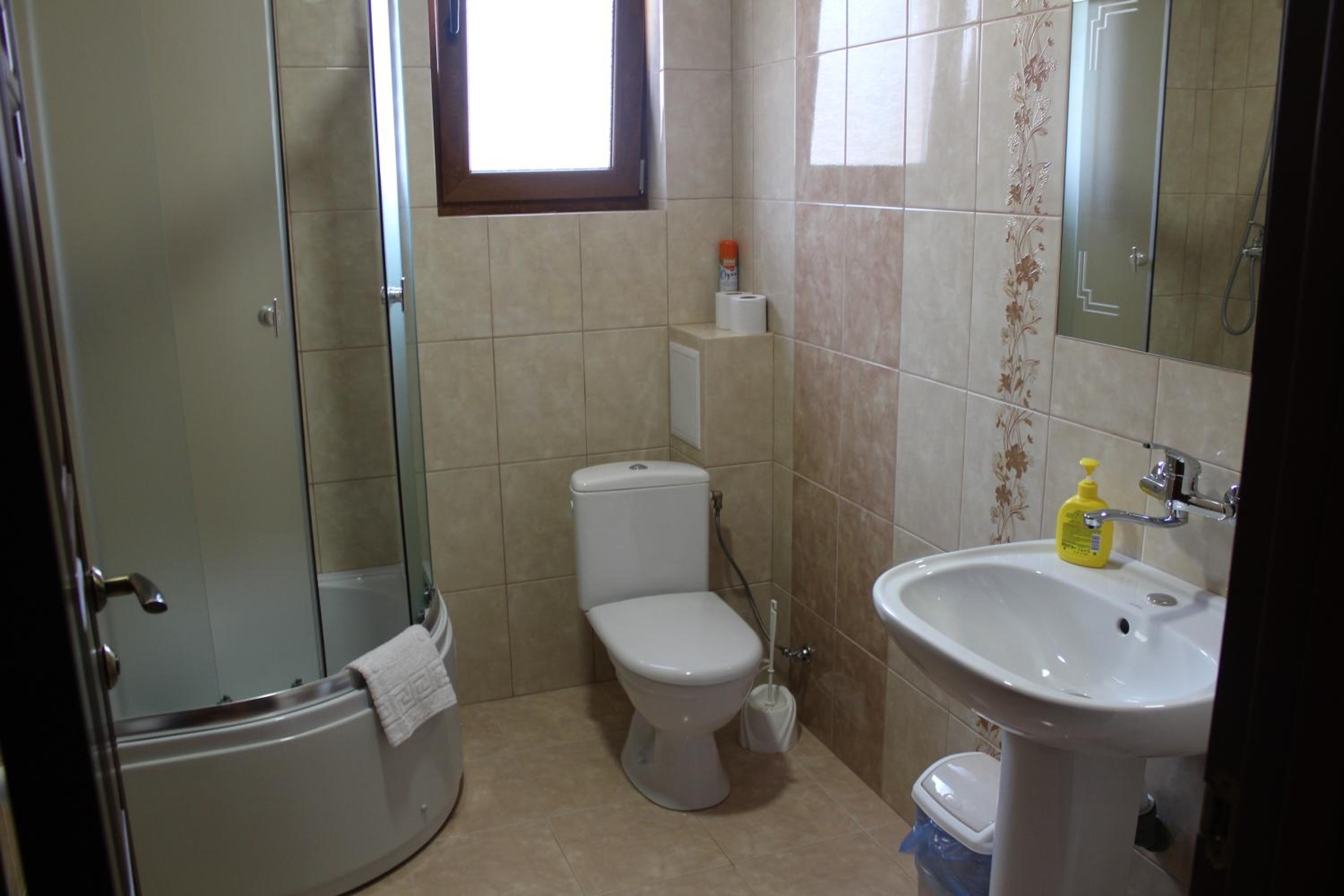 Deluxe Double Room with Balcony photo 2