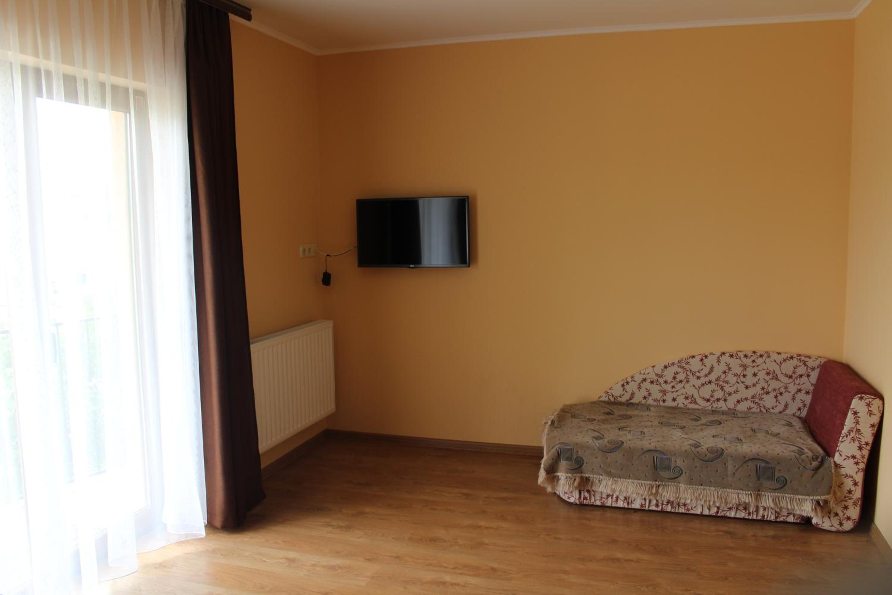 Family Suite with Balcony photo 2